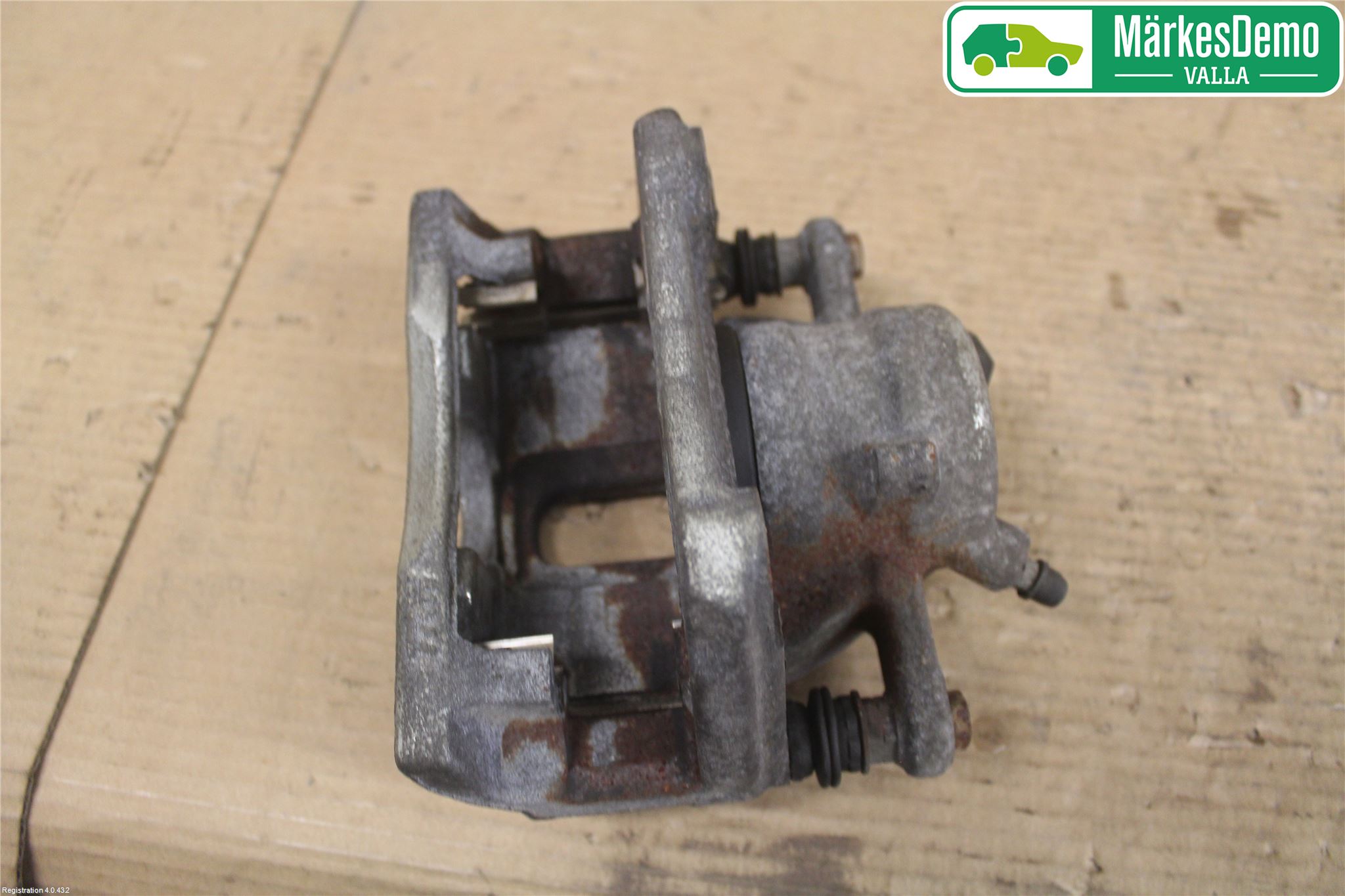 Renault CLIO IV 12-16 Bromsok Fram Höger