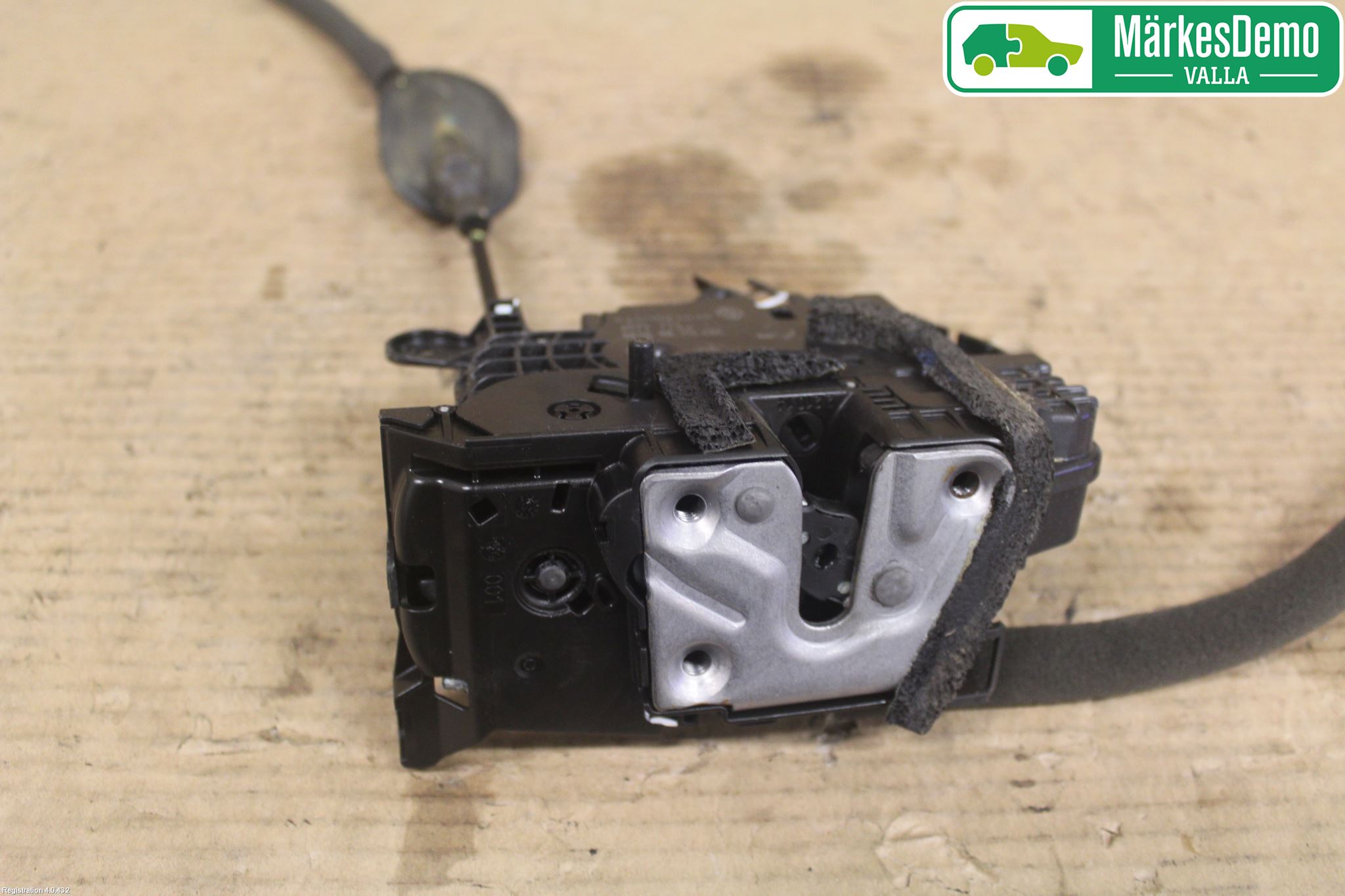 Renault CLIO IV 12-16 Låskista-Dörrlås