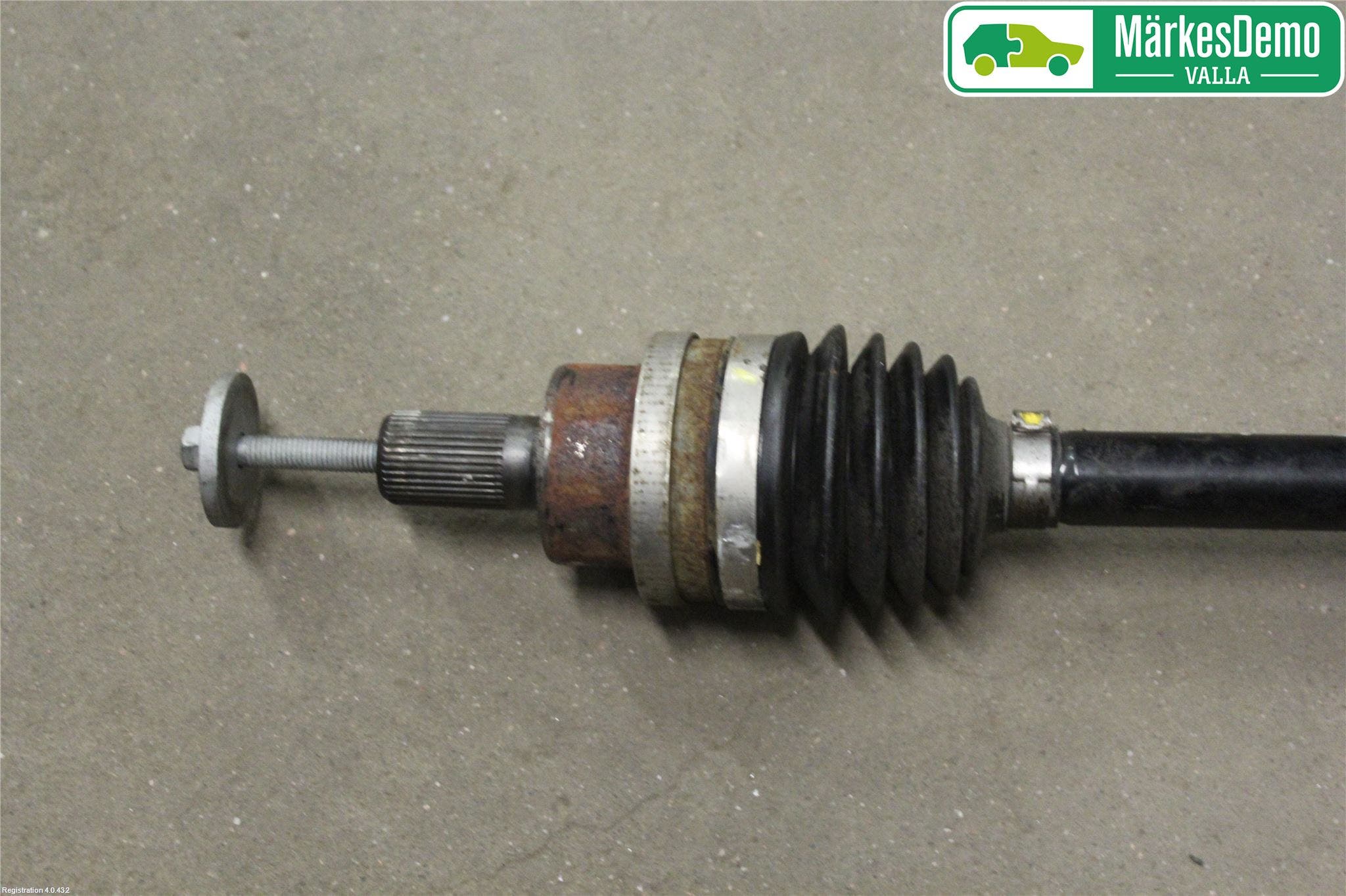 Volvo V60 14-18 Drivaxel Bak Vä-Hö