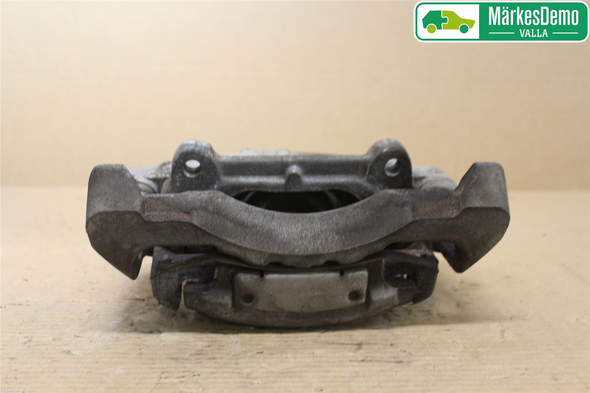 Volvo V60 14-18 Bromsok Fram Vänster