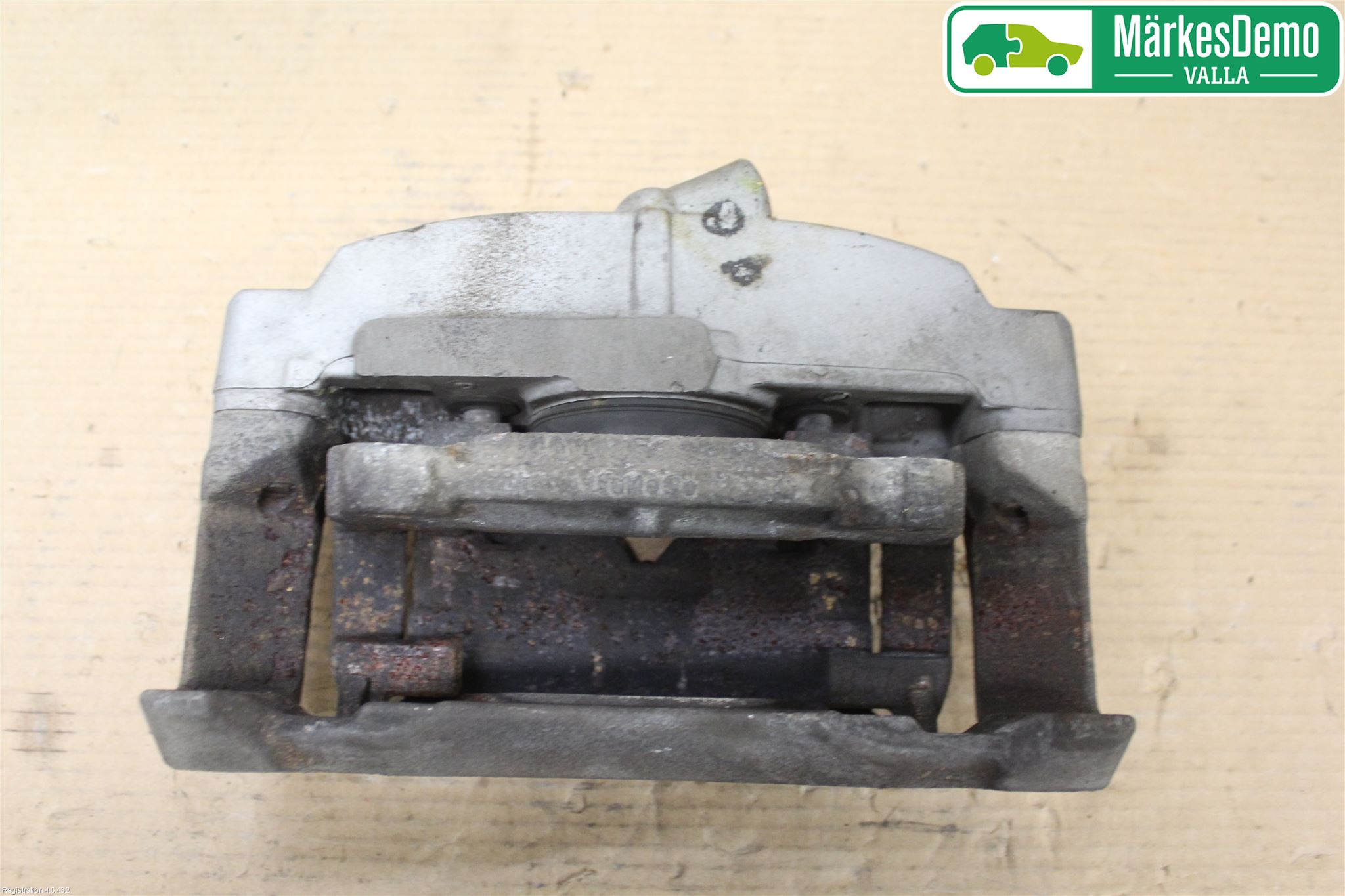 Volvo V60 14-18 Bromsok Fram Höger