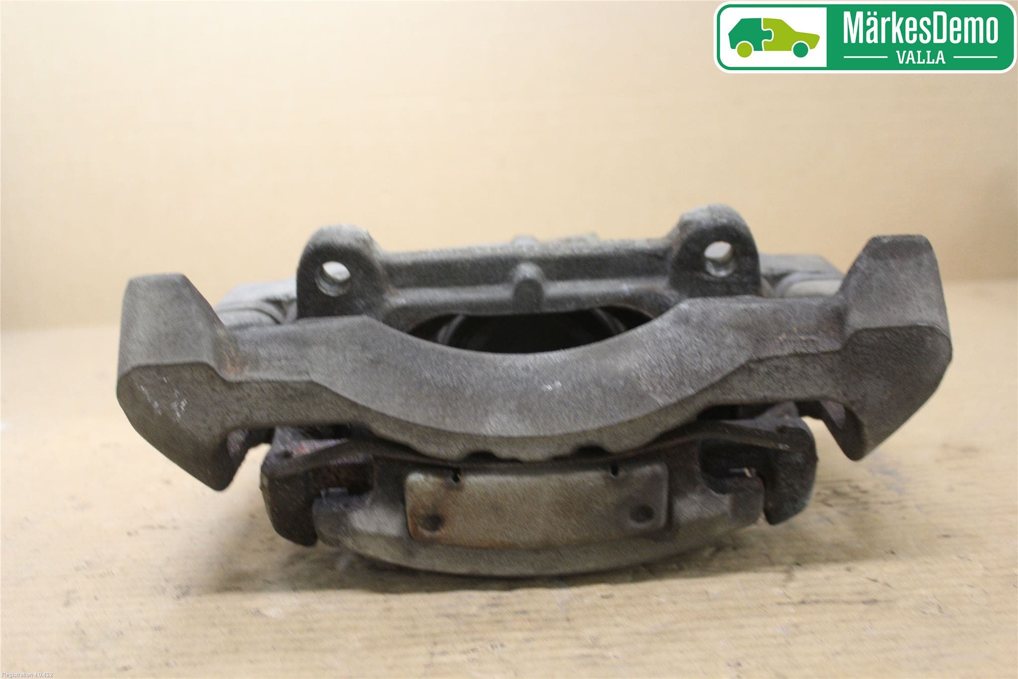 Volvo V60 14-18 Bromsok Fram Höger