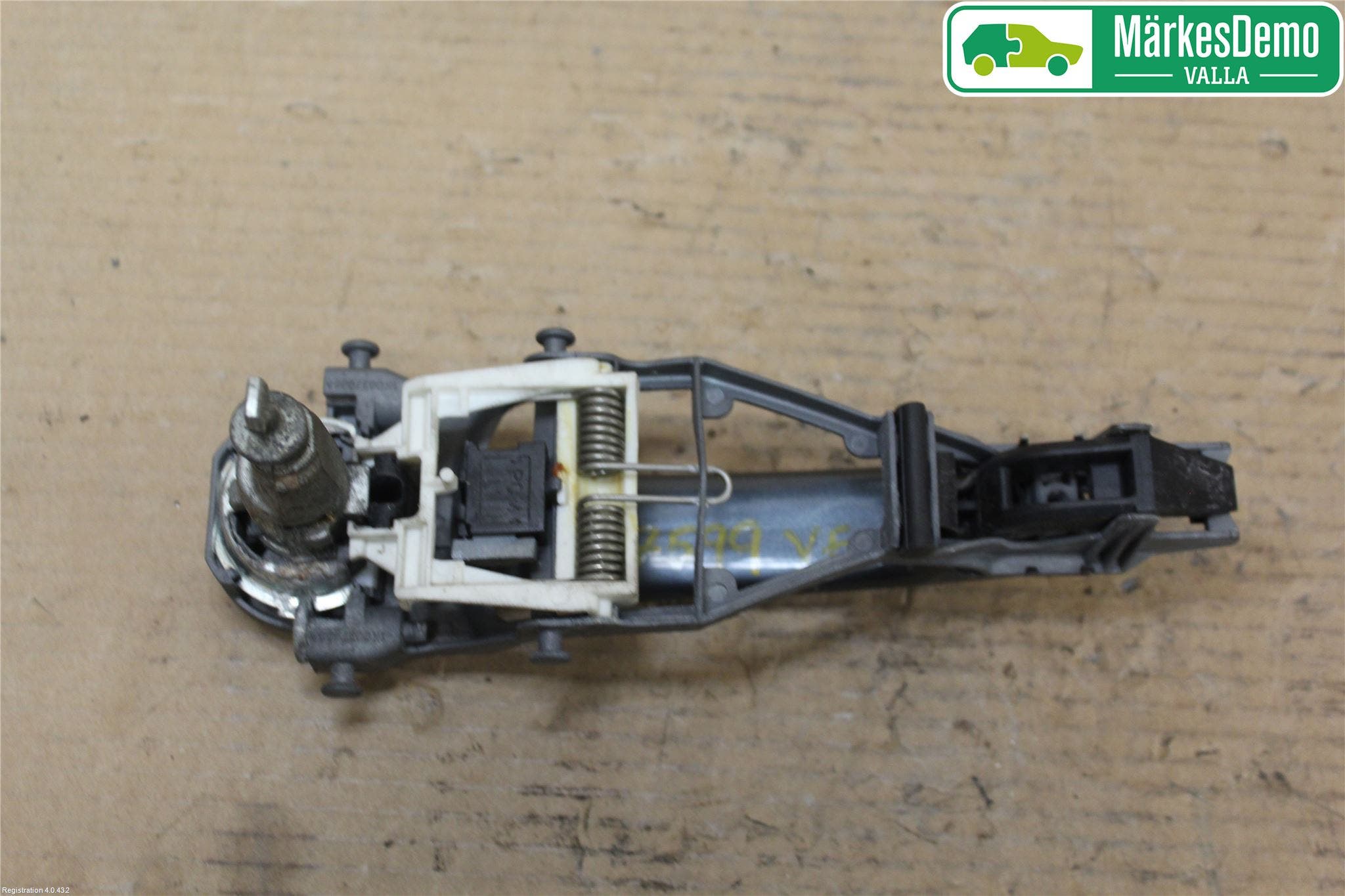 Skoda FABIA 07-14 Dörrhandtag Yttre Vä