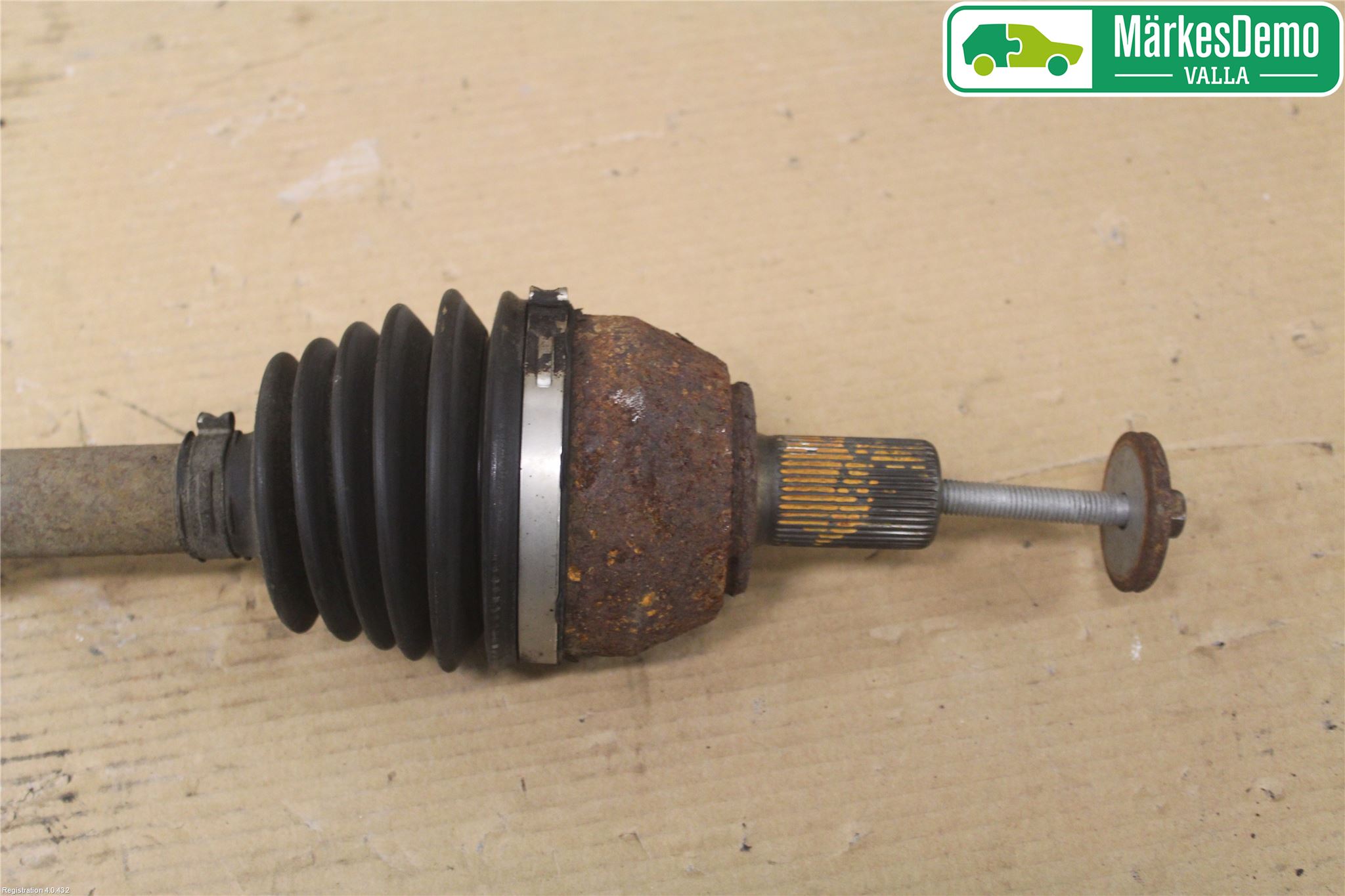 Ford MONDEO 07-15 Drivaxel Fram Vänster