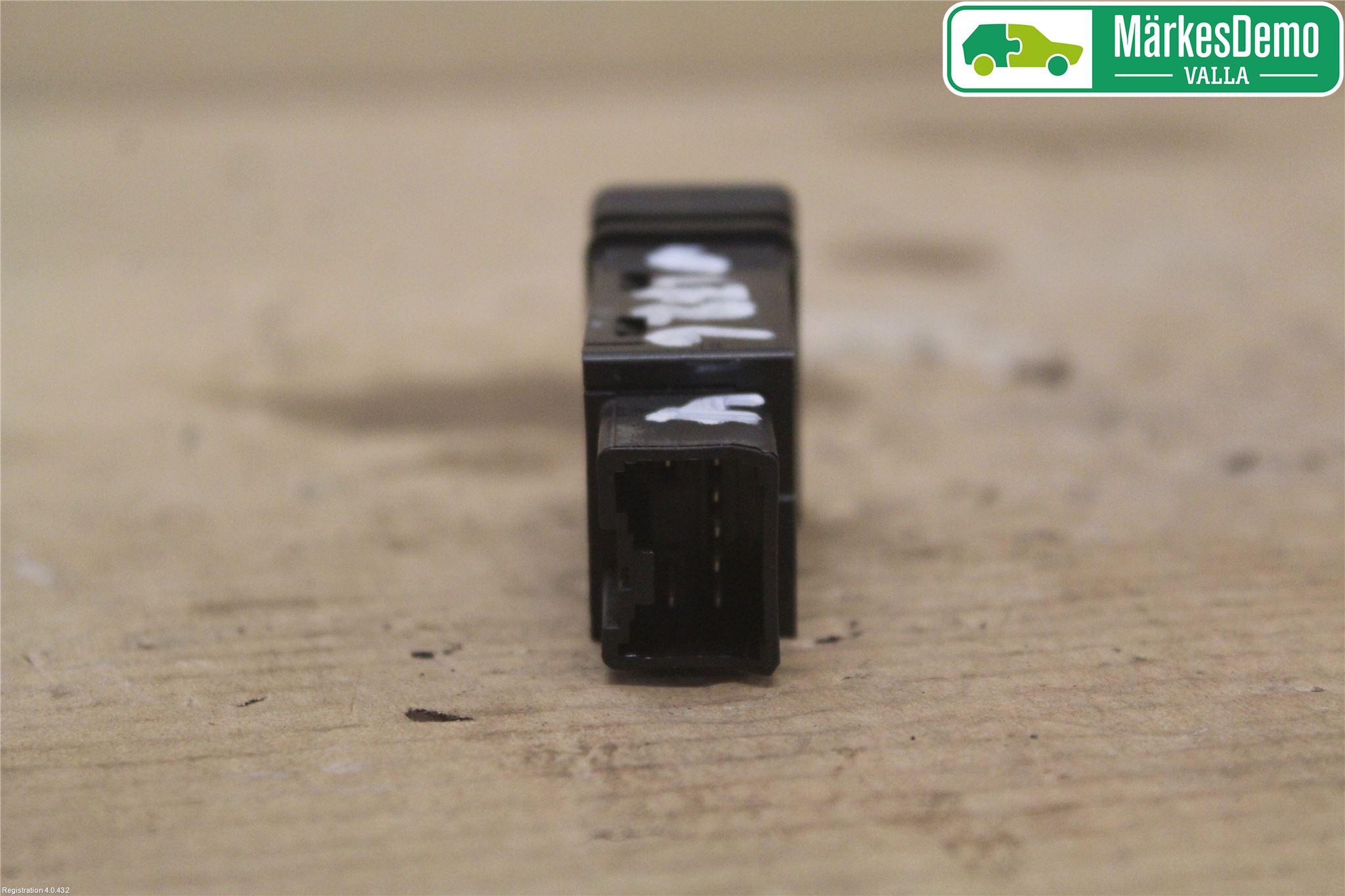 Subaru FORESTER SG 06- Strömställare Elruta