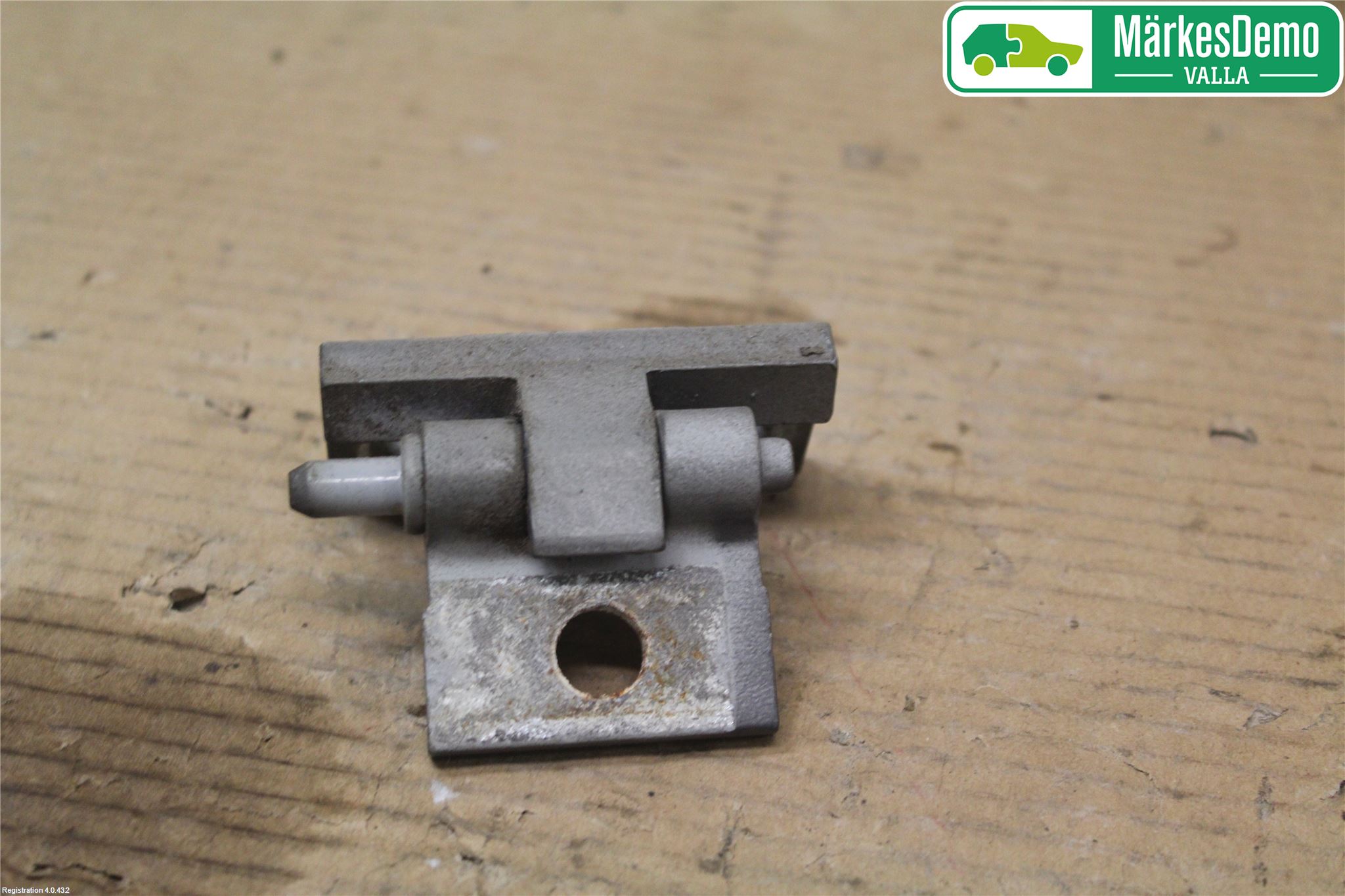 Volvo V70 00-04 Dörrgångjärn