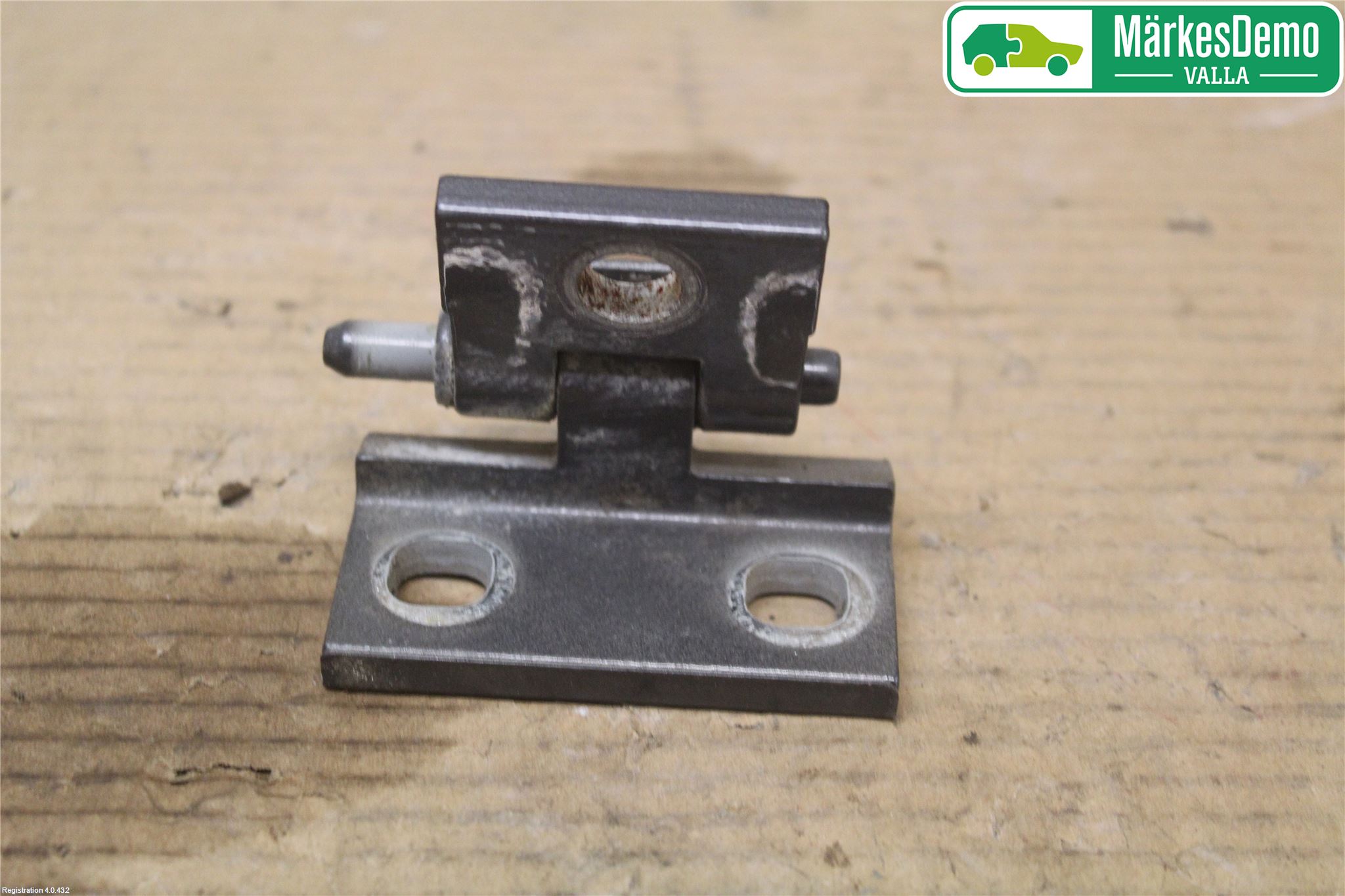 Volvo V70 00-04 Dörrgångjärn