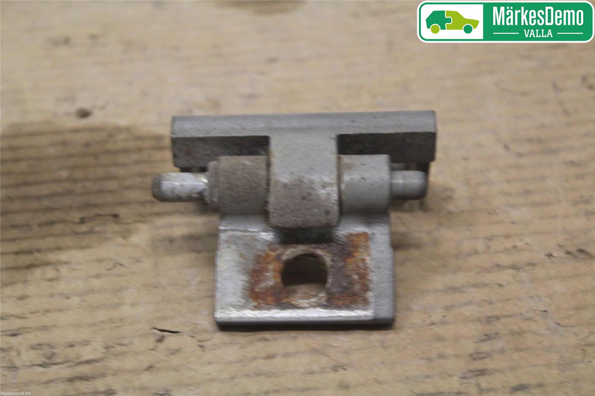 Volvo V70 00-04 Dörrgångjärn