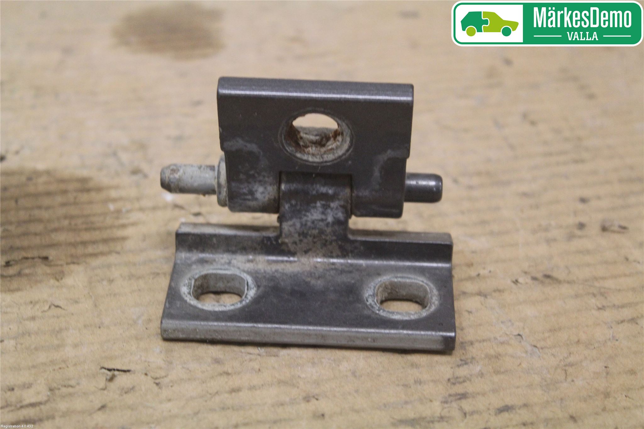 Volvo V70 00-04 Dörrgångjärn