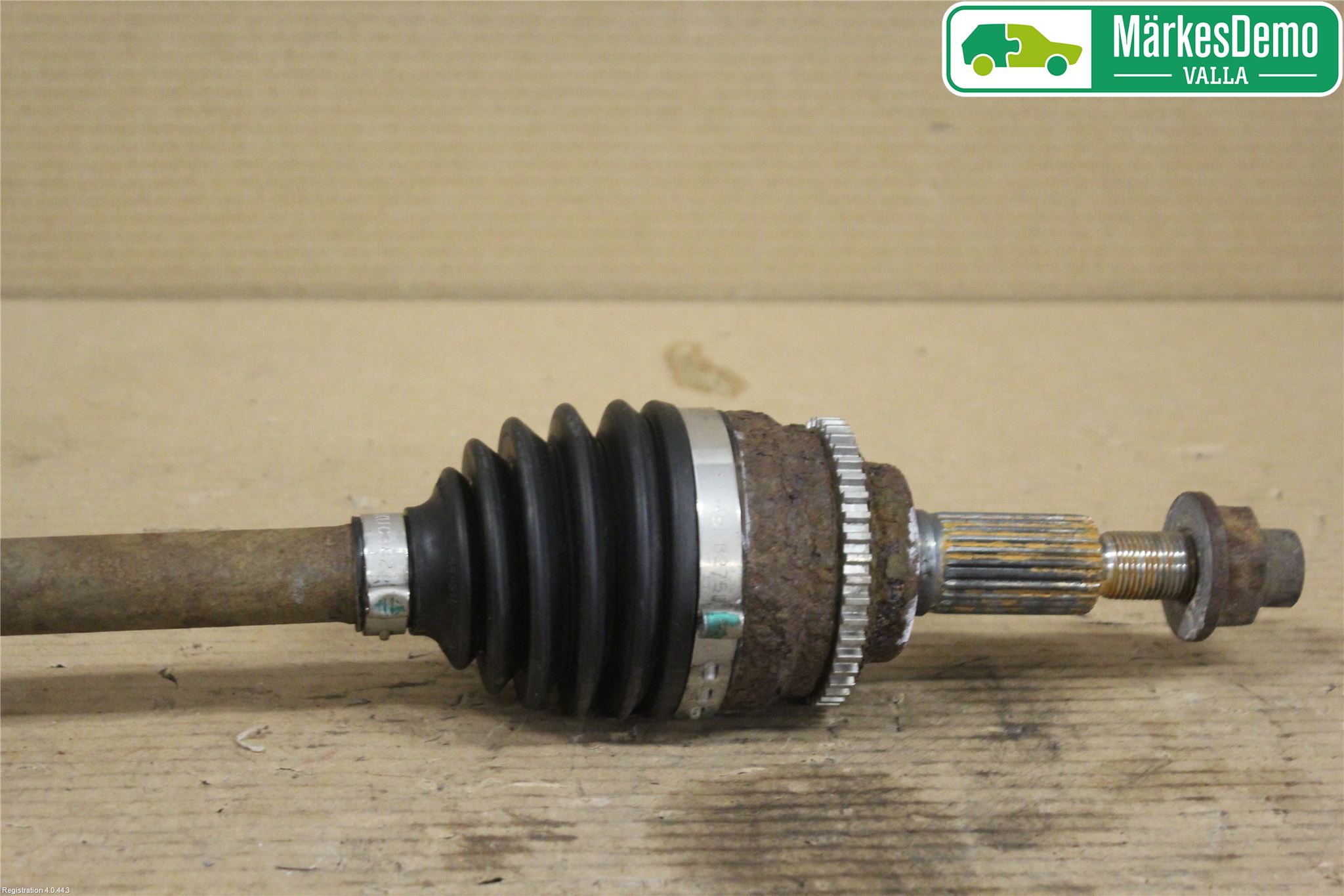 Suzuki SWIFT 05-10 Drivaxel Fram Vänster