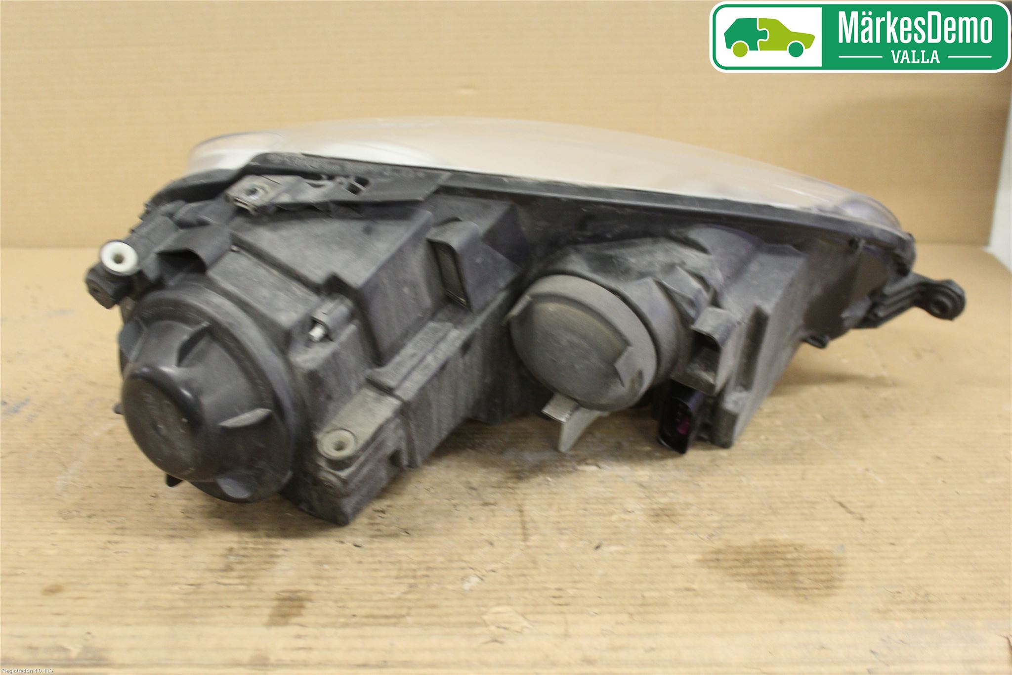 Volkswagen VW GOLF V 04-09 Strålkastare Vänster