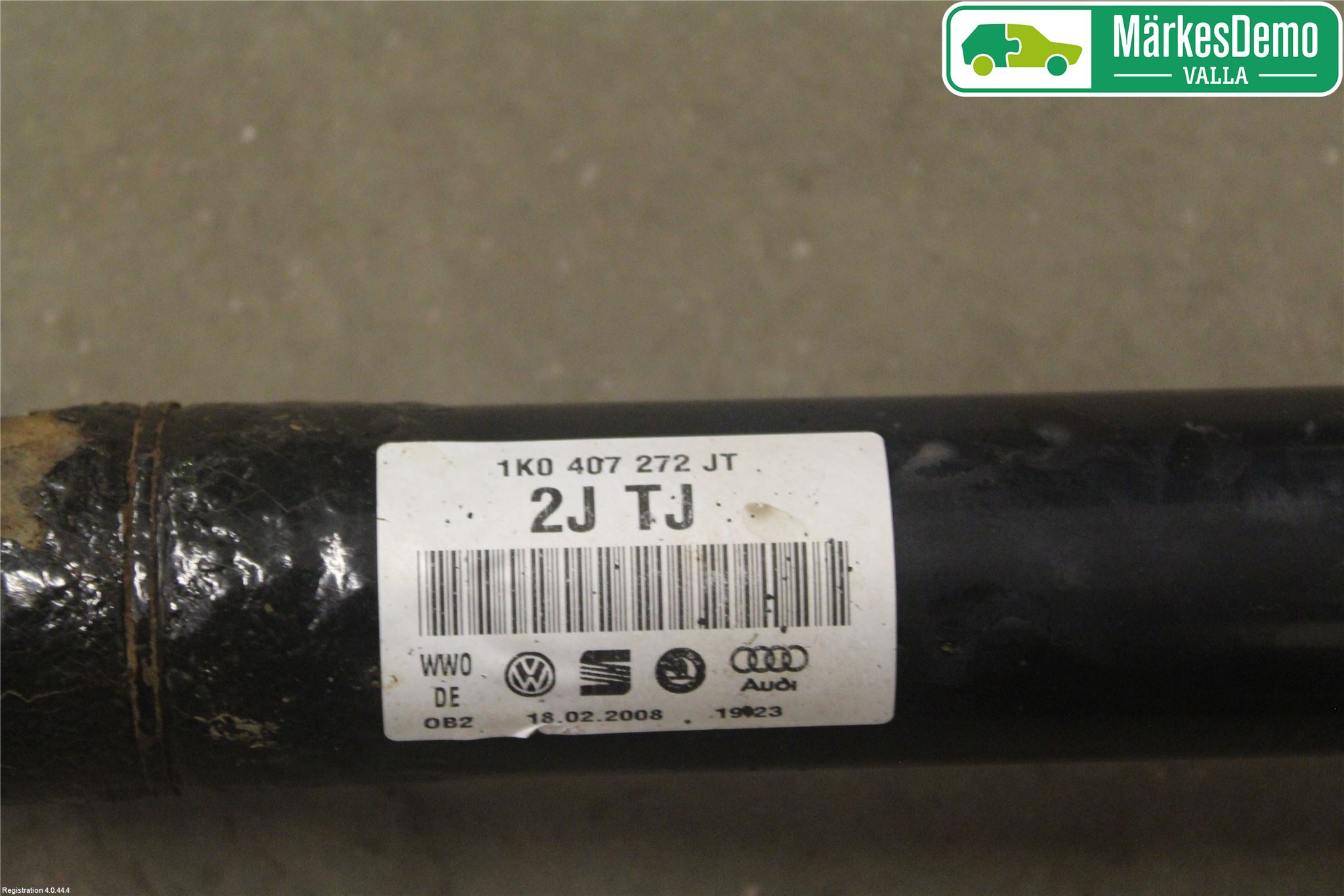 Volkswagen VW GOLF V 04-09 Drivaxel Fram Höger