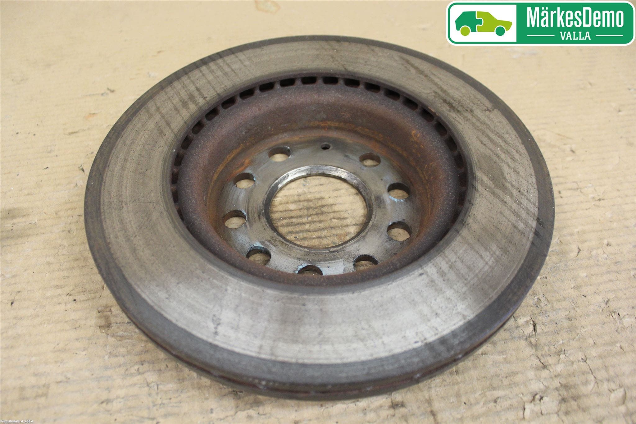 Volkswagen VW GOLF V 04-09 Bromsskiva Fram