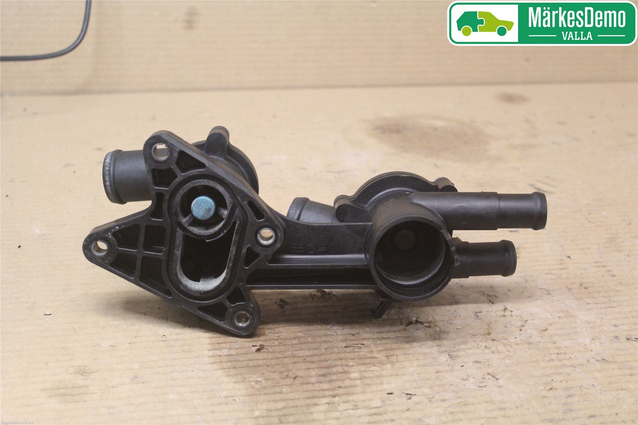 Volkswagen VW GOLF V 04-09 Termostathus-Lock
