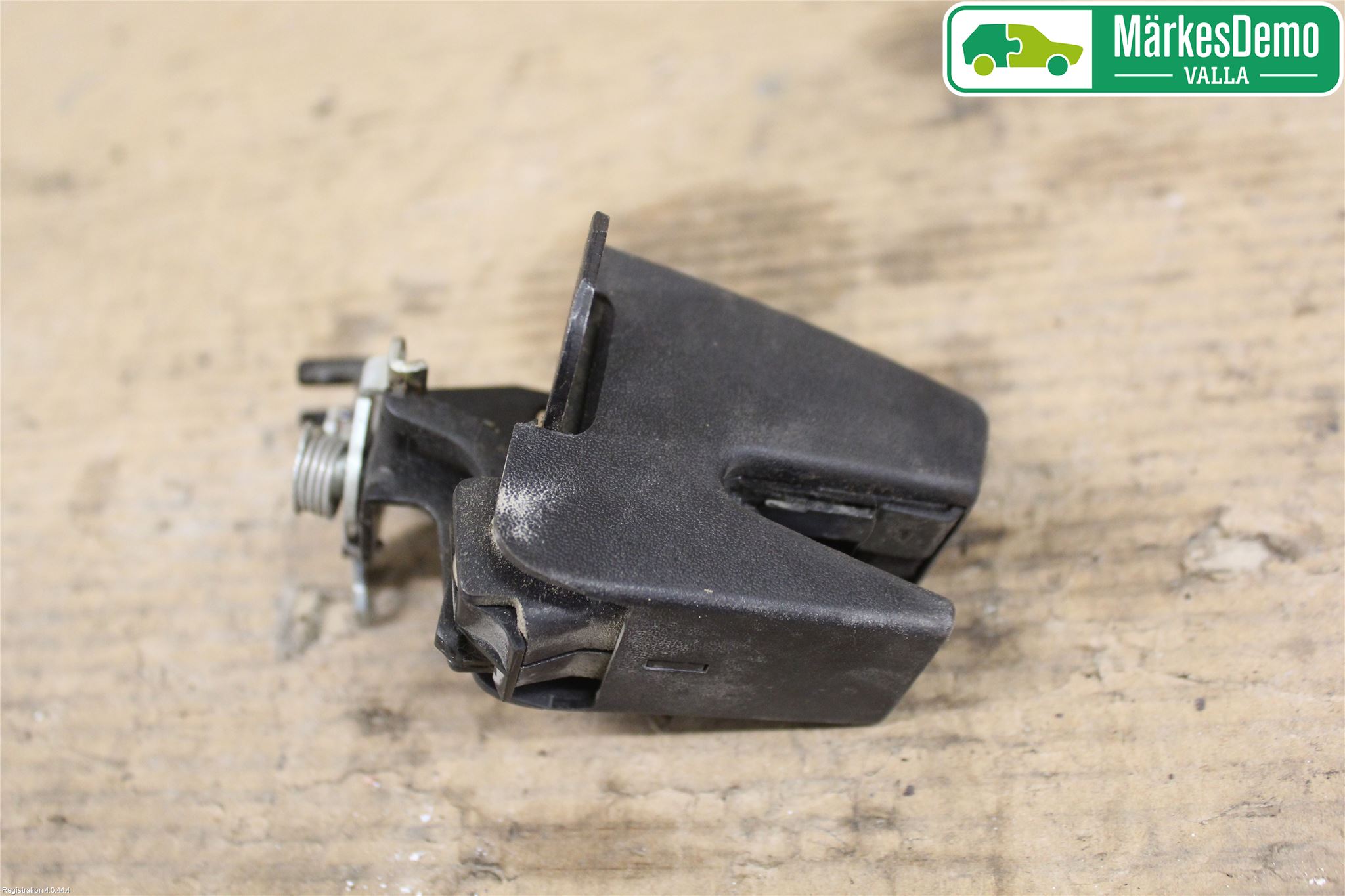 Volkswagen VW CADDY      04-10 Lås-Bakluckelås