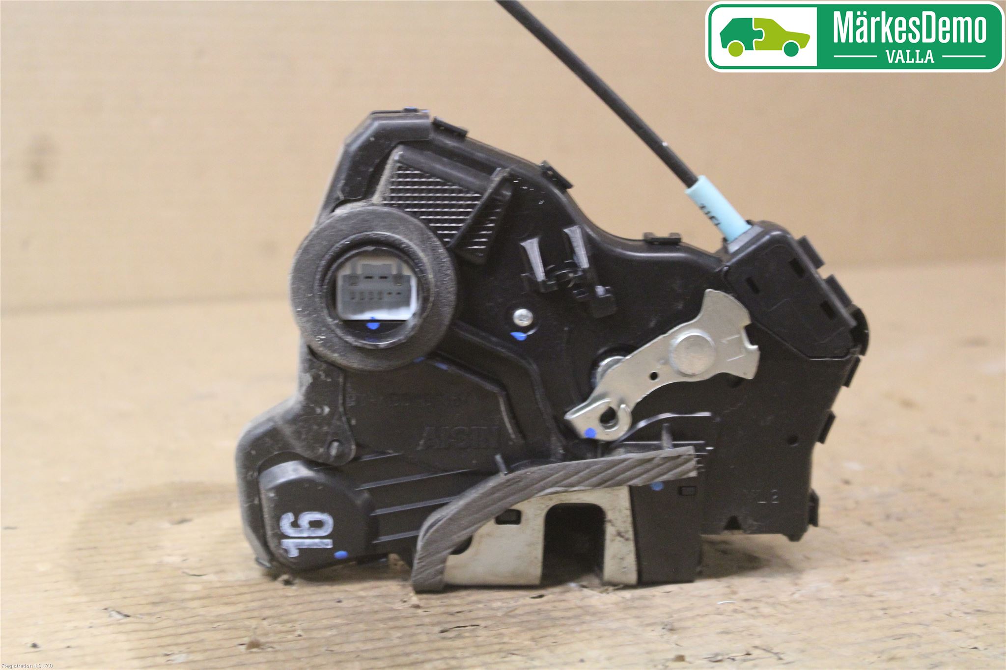 Toyota HILUX 05-16 Låskista-Dörrlås