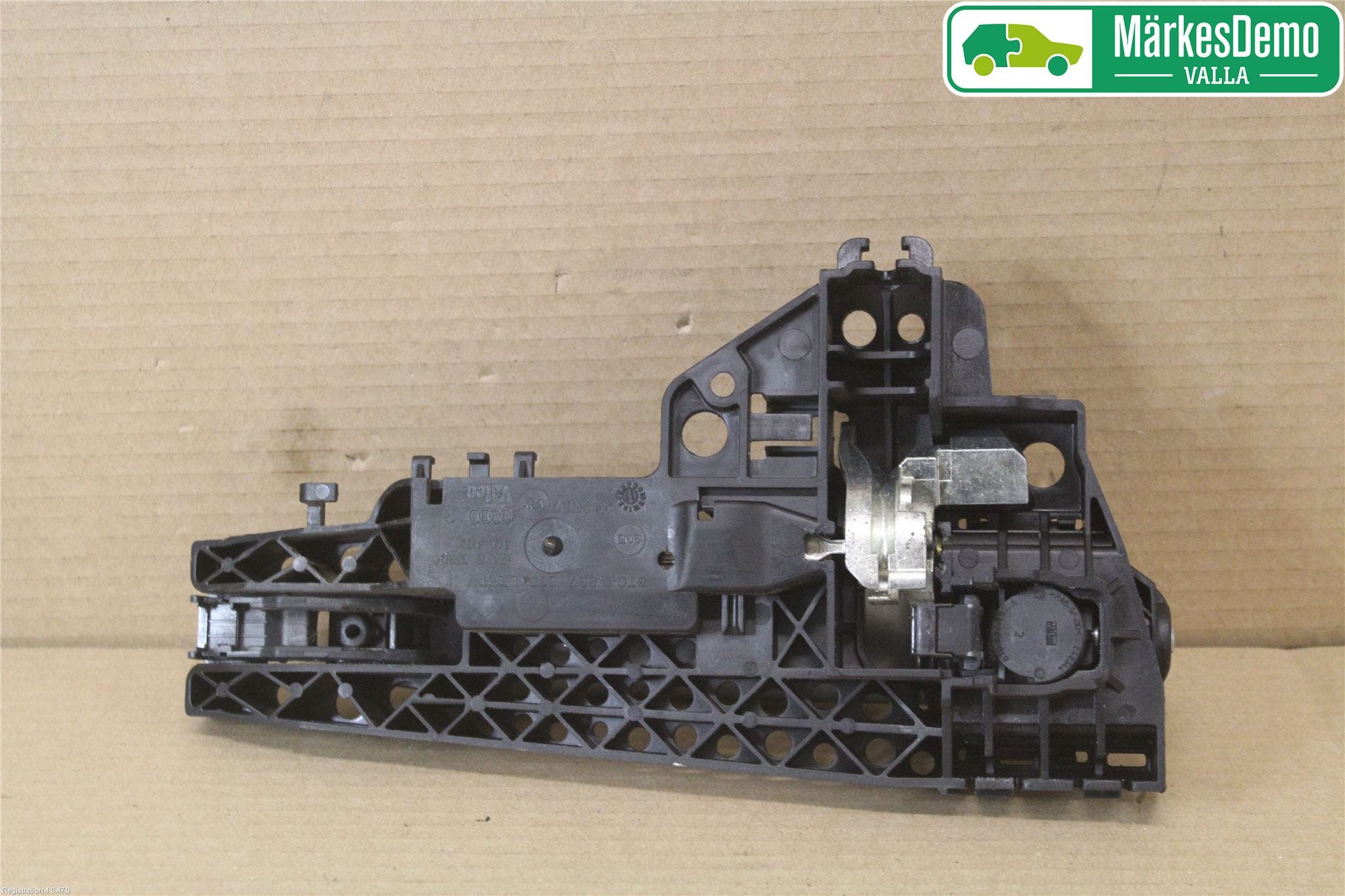 Audi Q5 09-16 Dörrhandtag Yttre Vä