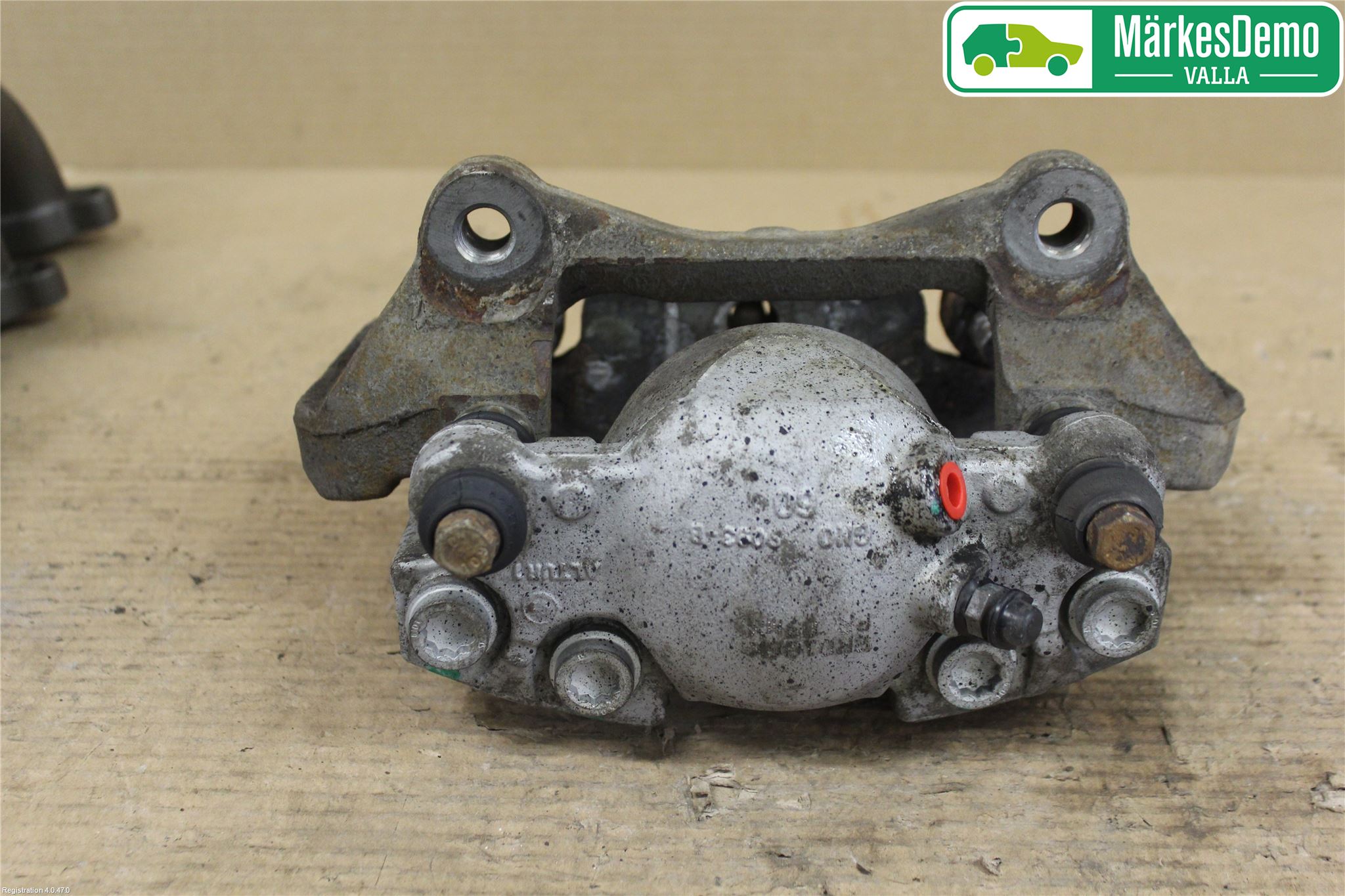 Audi Q5 09-16 Bromsok Fram Höger