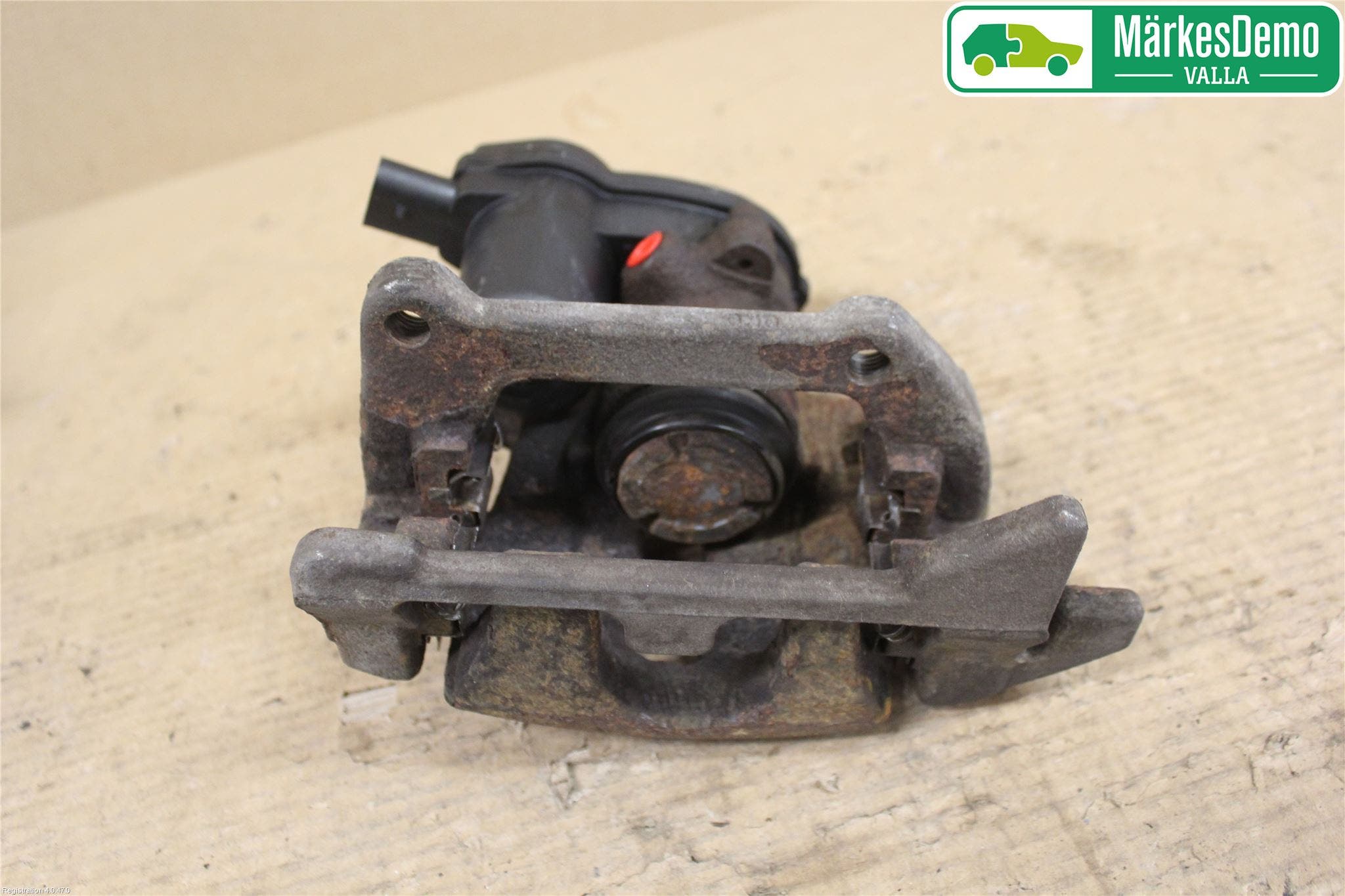 Audi Q5 09-16 Bromsok Bak Vänster