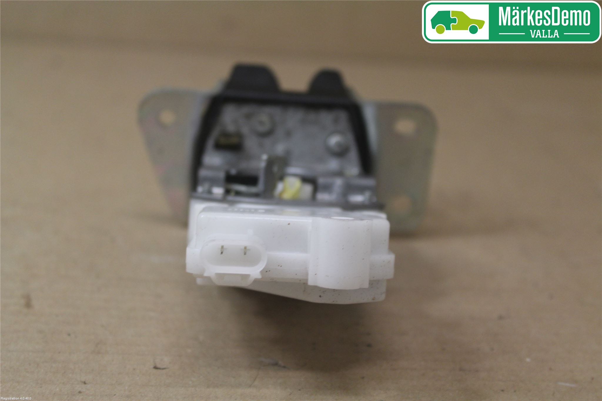 Mitsubishi OUTLANDER 07-12 Låskista Baklucka