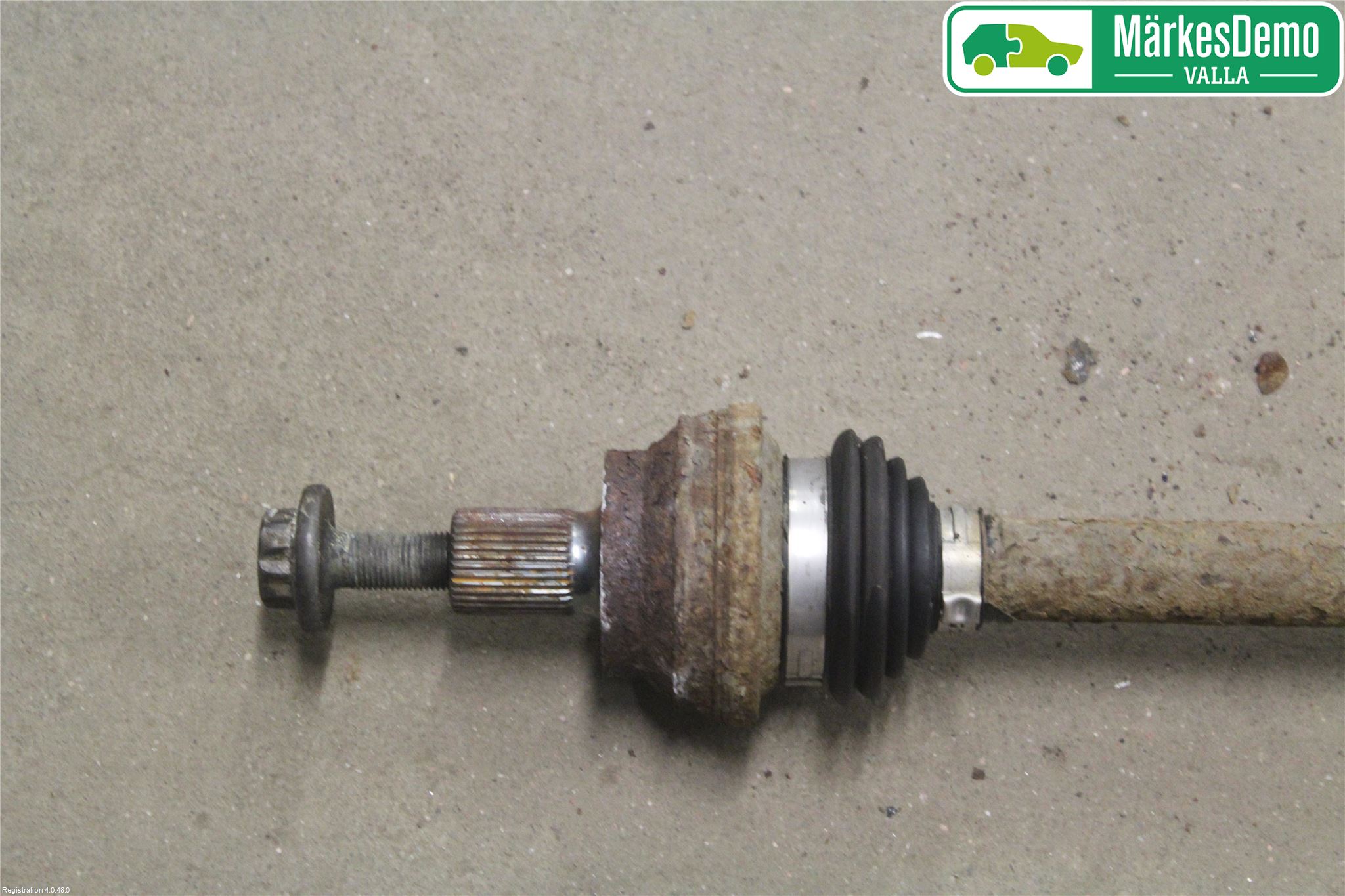 Volkswagen VW TIGUAN 07-16 Drivaxel Bak Höger
