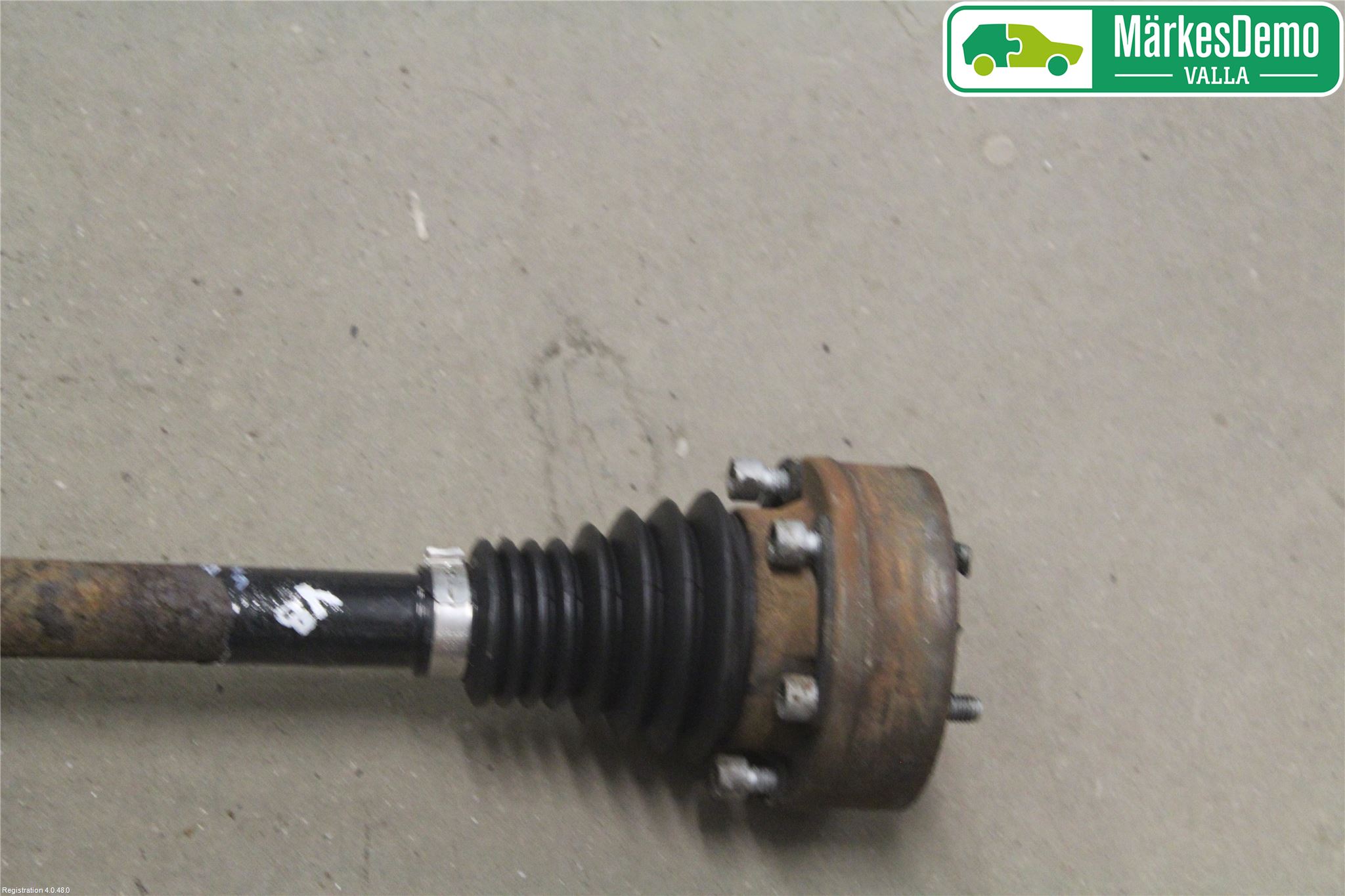 Volkswagen VW TIGUAN 07-16 Drivaxel Bak Vänster