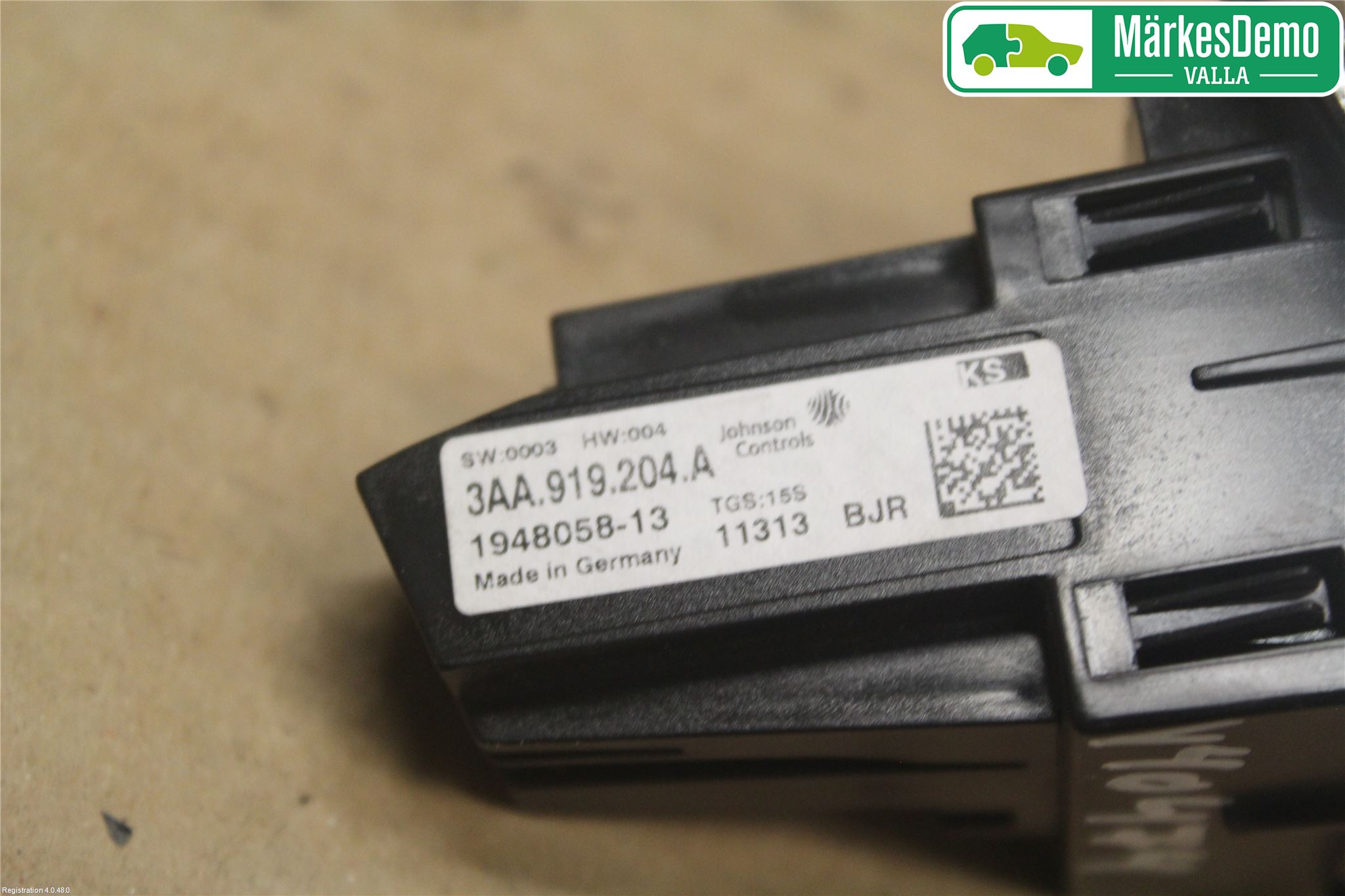 Volkswagen VW PASSAT 11-14 Instrument Klocka