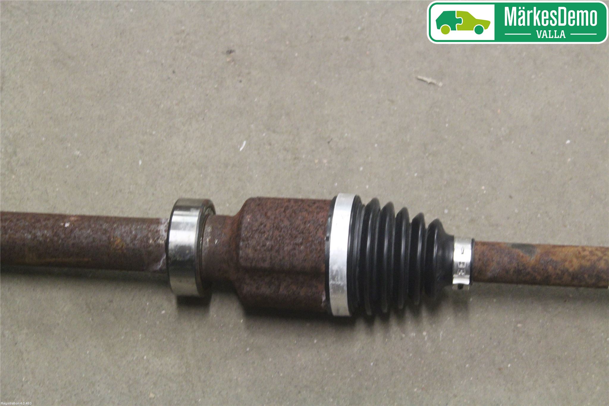 Renault CLIO IV 12-16 Drivaxel Fram Höger