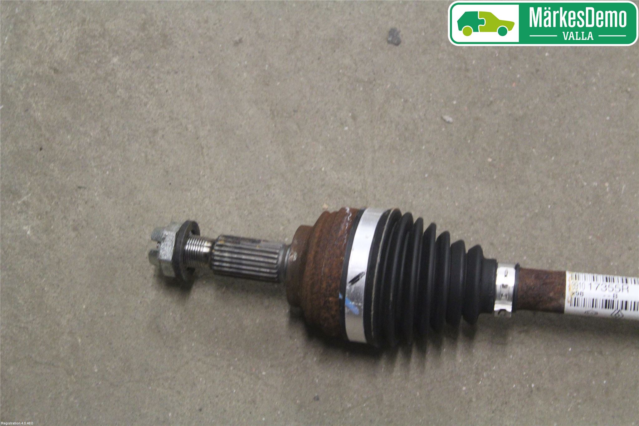 Renault CLIO IV 12-16 Drivaxel Fram Vänster