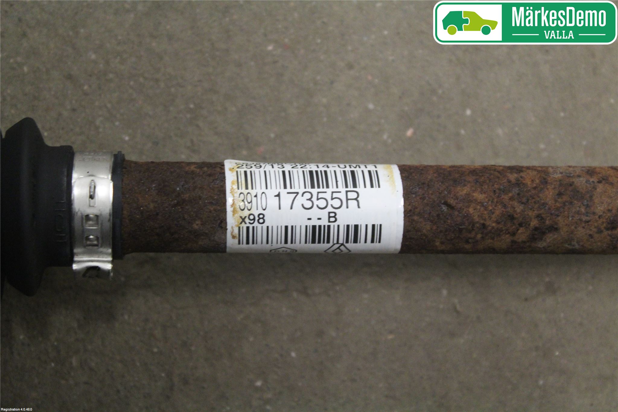 Renault CLIO IV 12-16 Drivaxel Fram Vänster