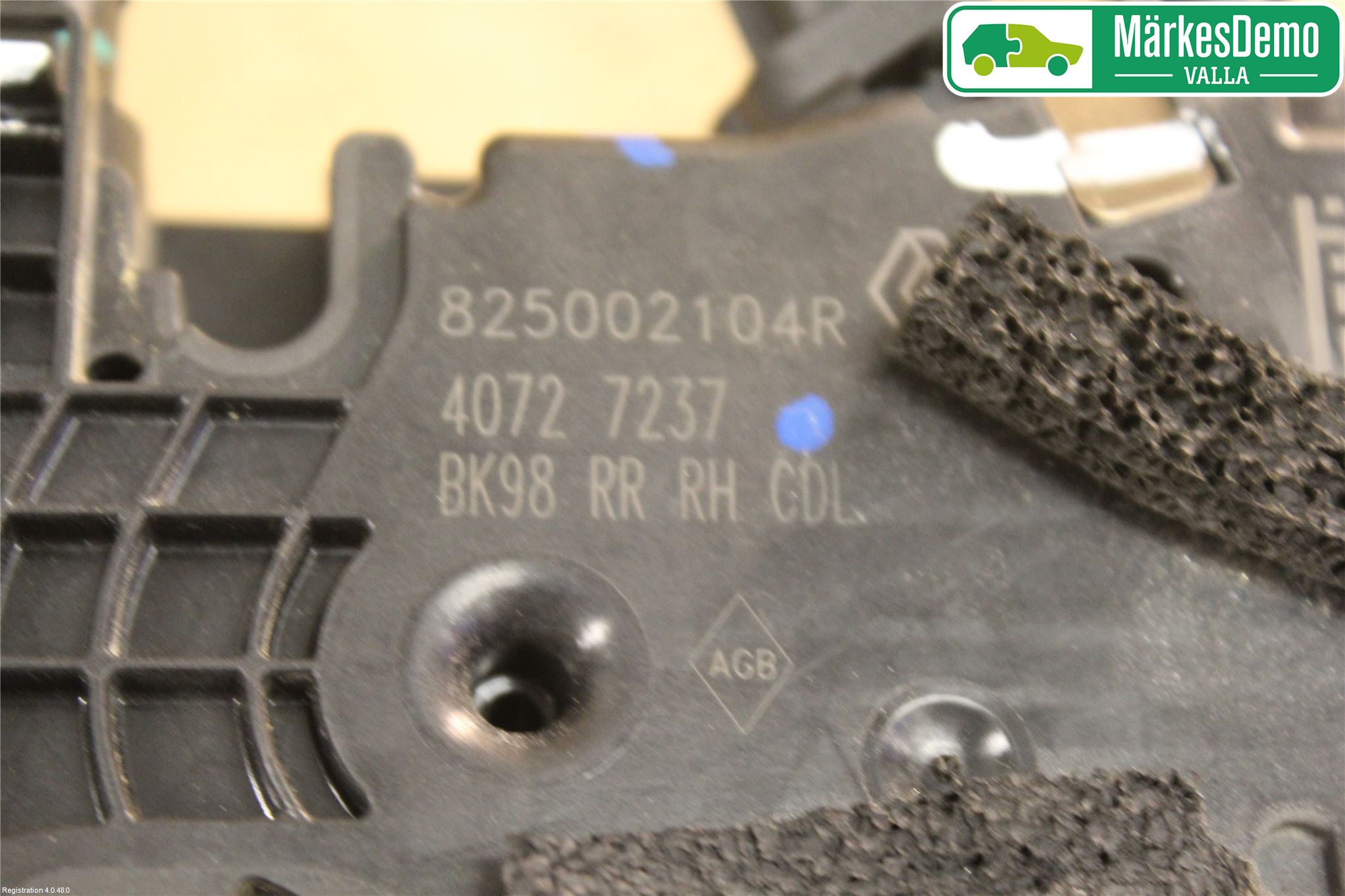 Renault CLIO IV 12-16 Låskista-Dörrlås