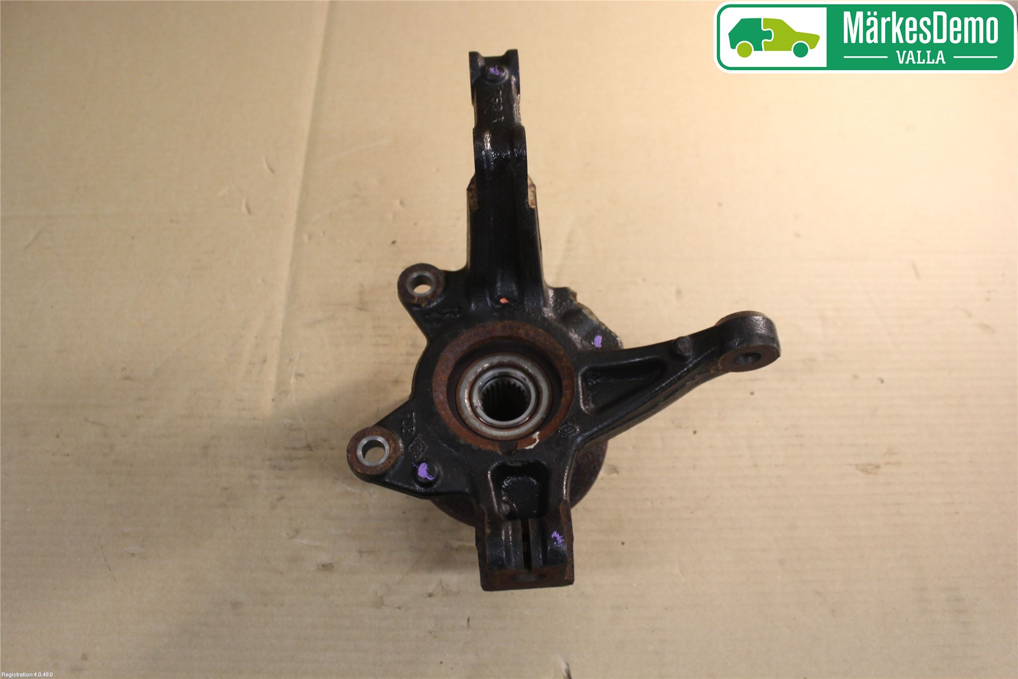 Renault CLIO IV 12-16 Styrspindel Lagerhus Hö