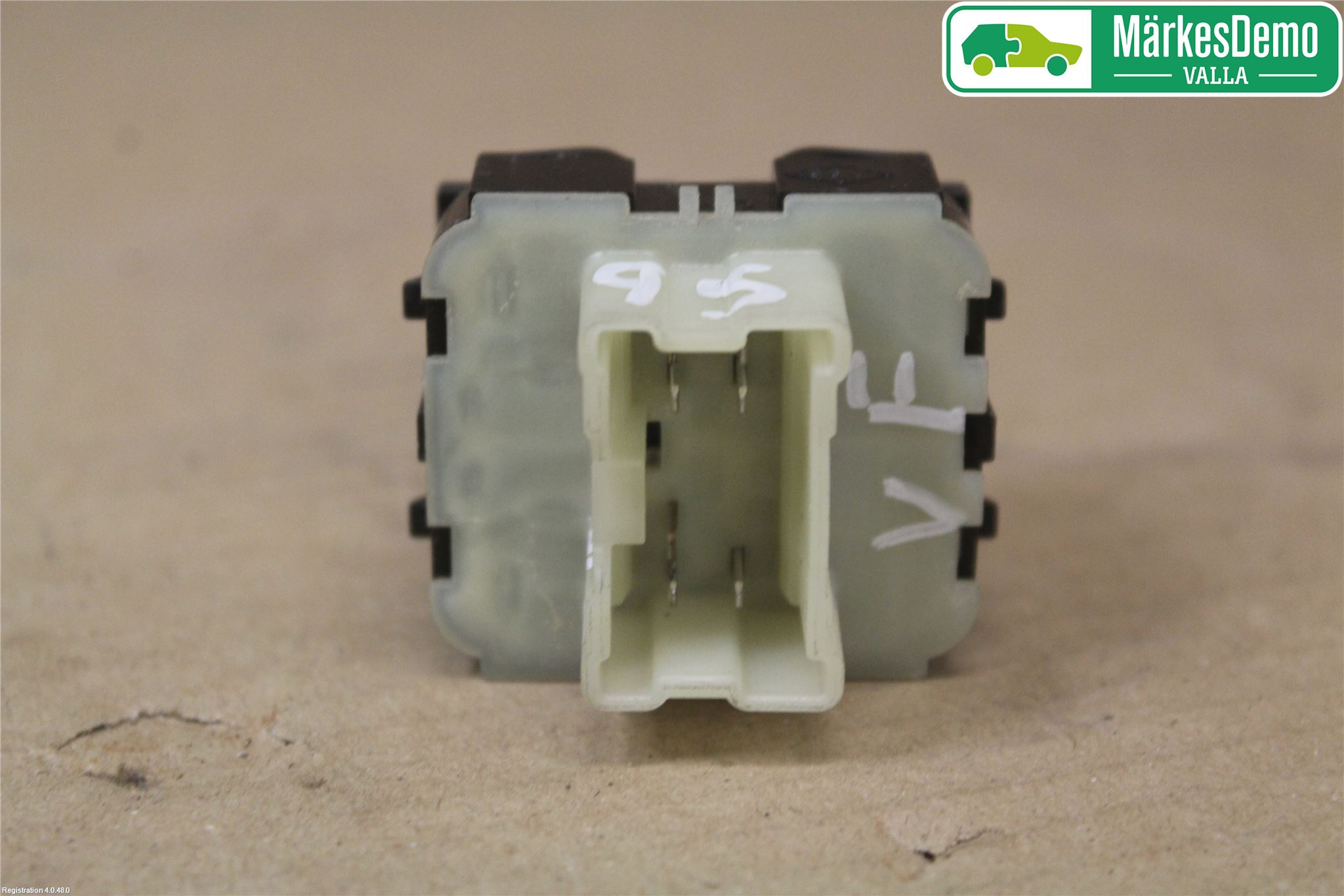 Renault CLIO IV 12-16 Strömställare Elhiss