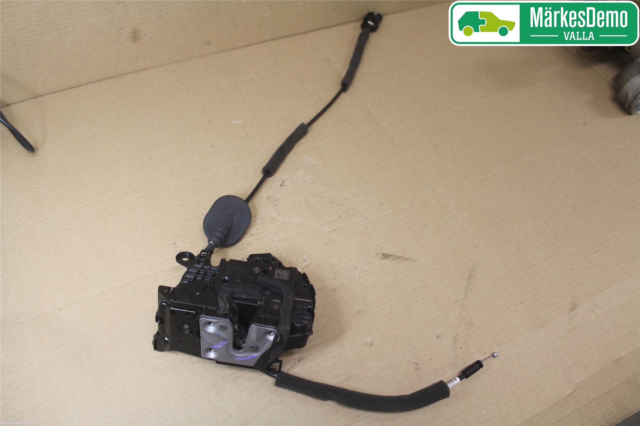 Renault CLIO IV 12-16 Låskista-Dörrlås