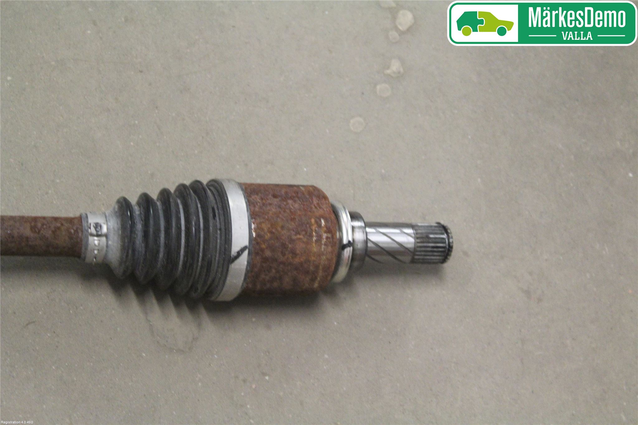 Renault CLIO IV 12-16 Drivaxel Fram Vänster