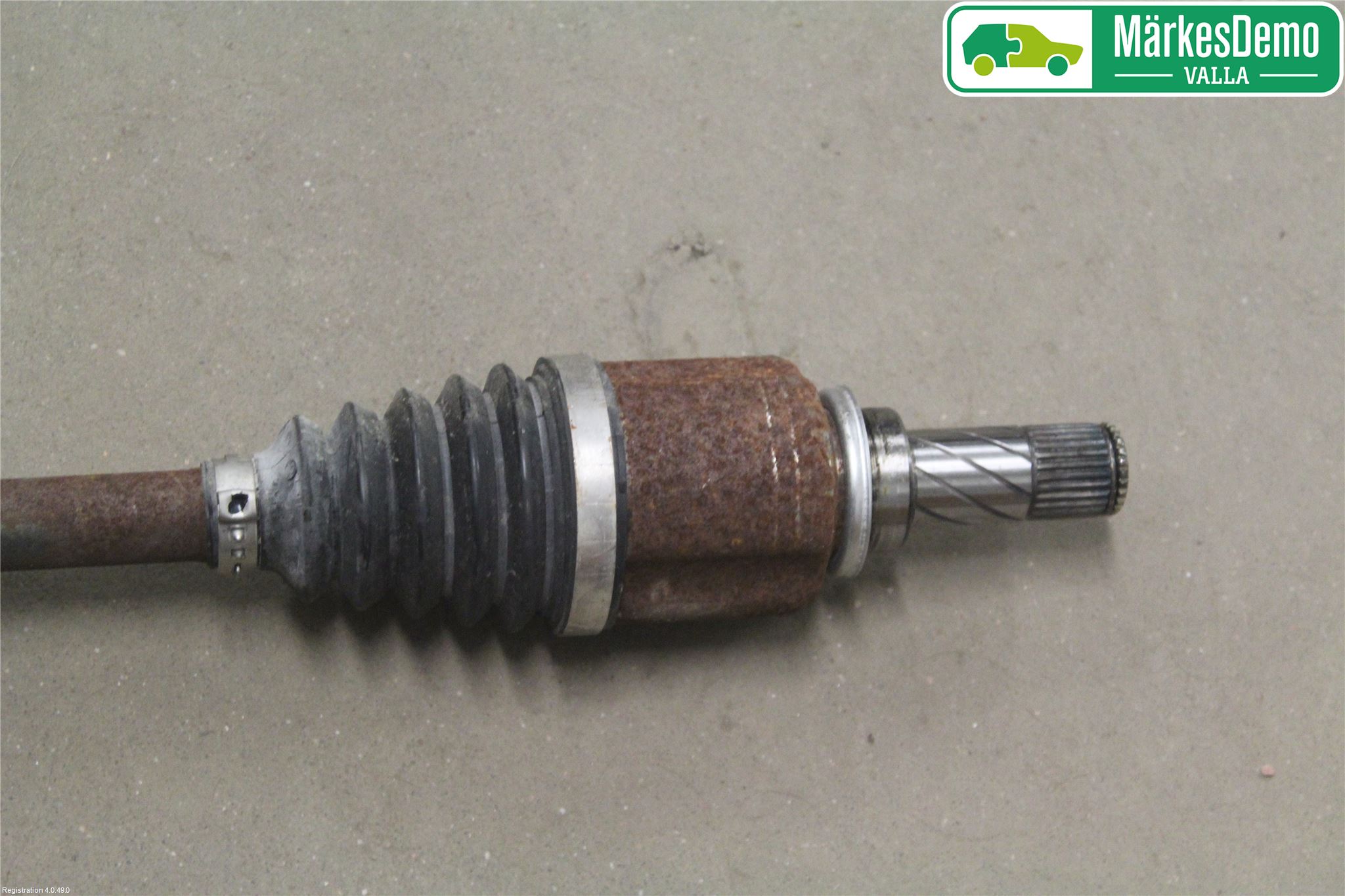 Renault CLIO IV 12-16 Drivaxel Fram Vänster