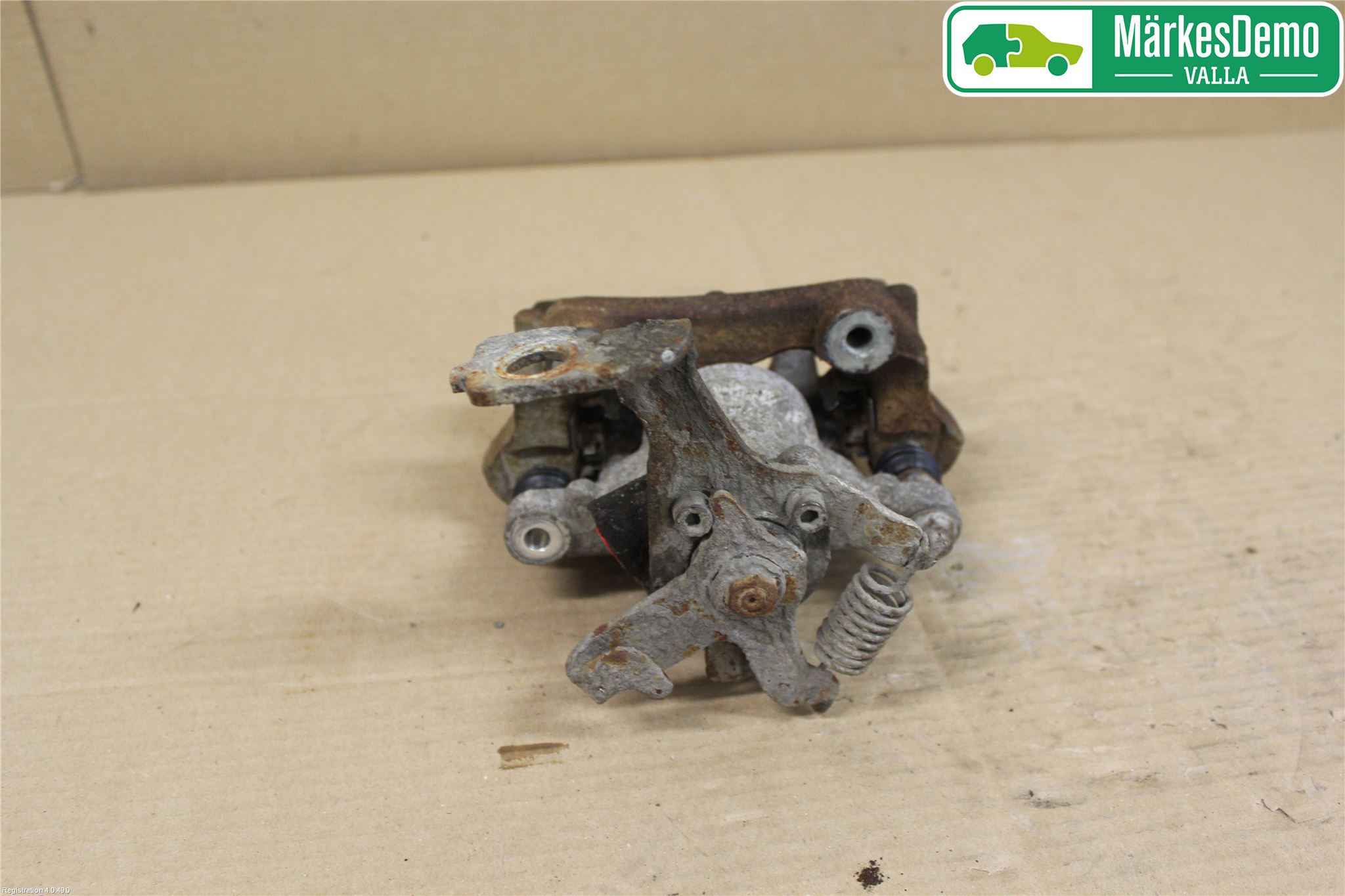 Toyota AURIS 13-19 Bromsok Bak Vänster