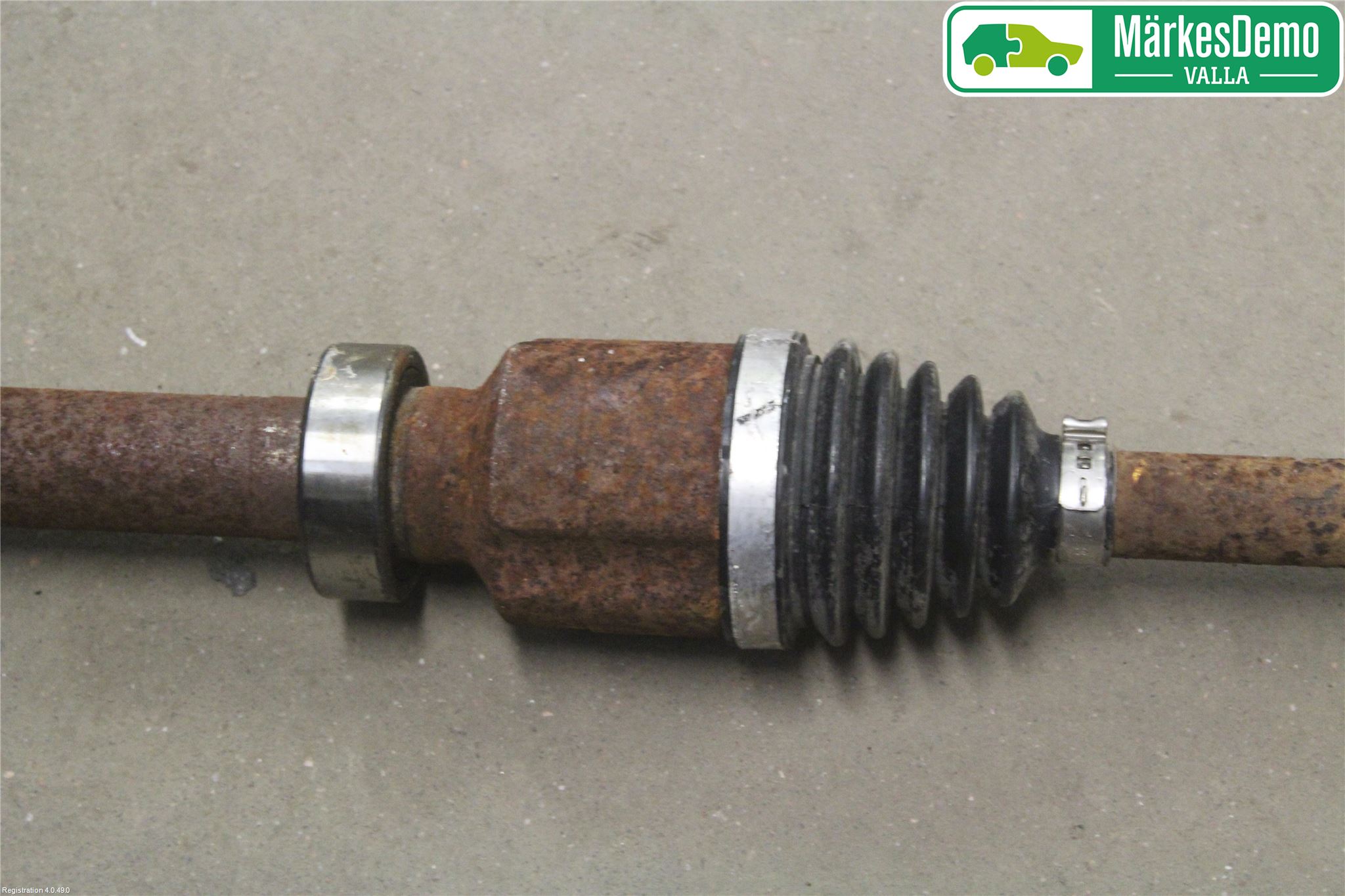 Renault CLIO IV 12-16 Drivaxel Fram Höger