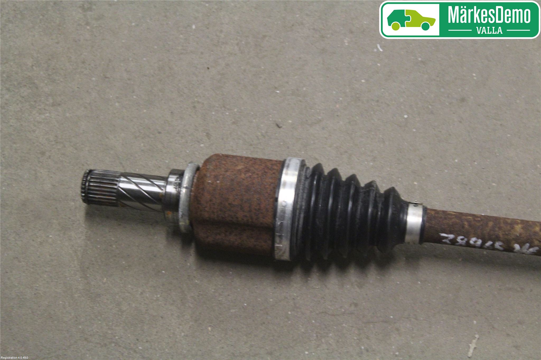 Renault CLIO IV 12-16 Drivaxel Fram Vänster
