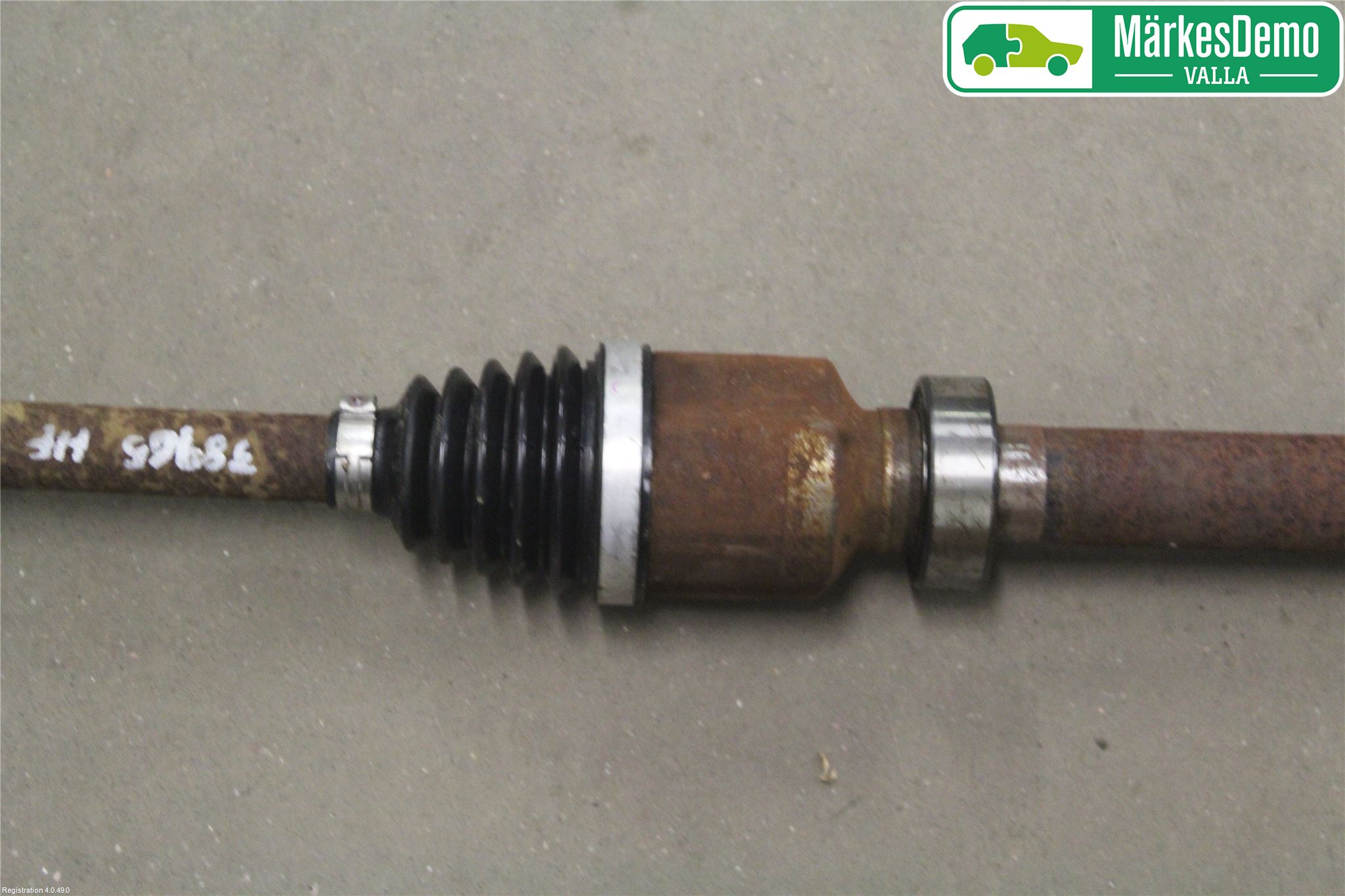 Renault CLIO IV 12-16 Drivaxel Fram Höger