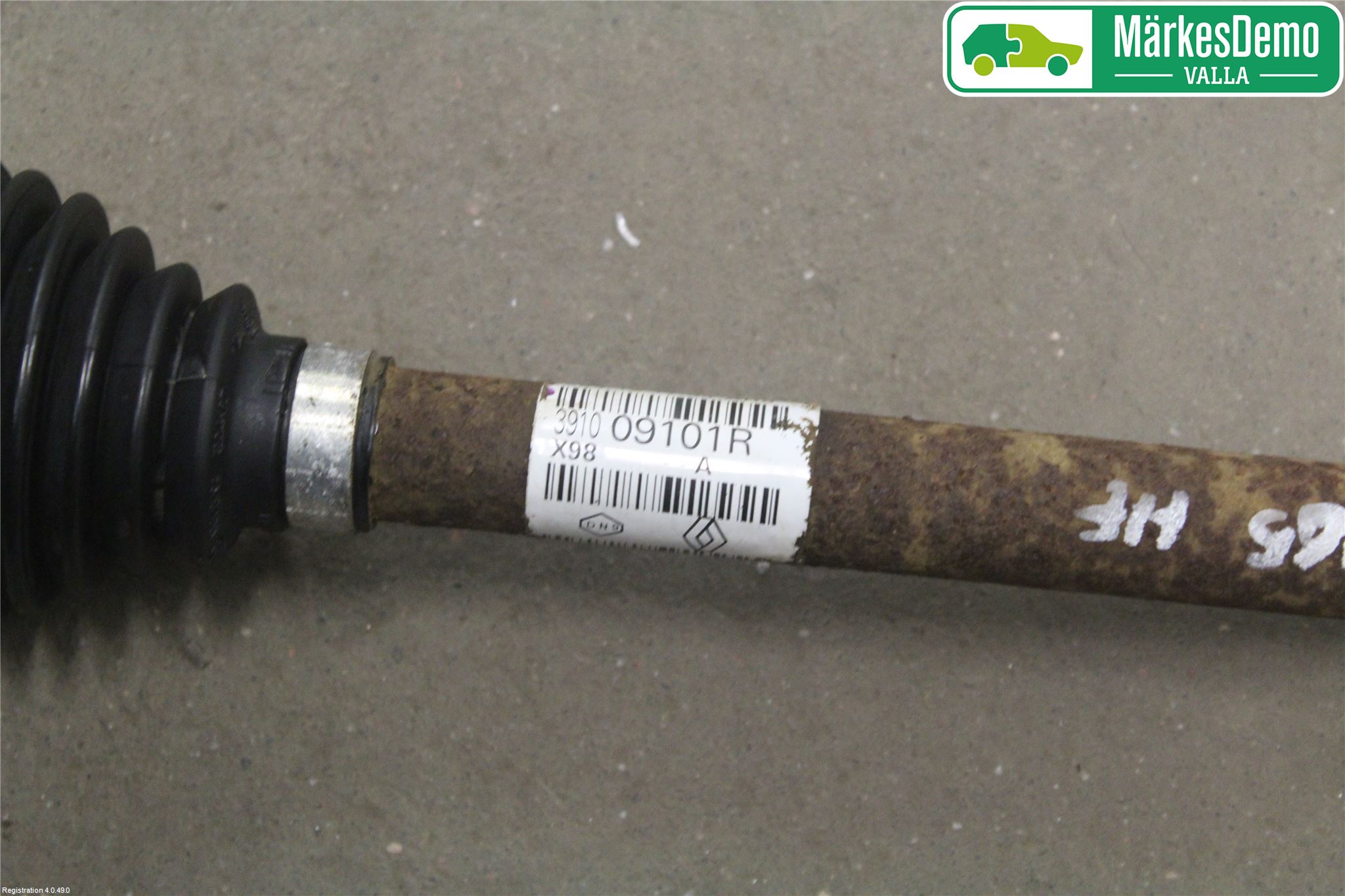Renault CLIO IV 12-16 Drivaxel Fram Höger