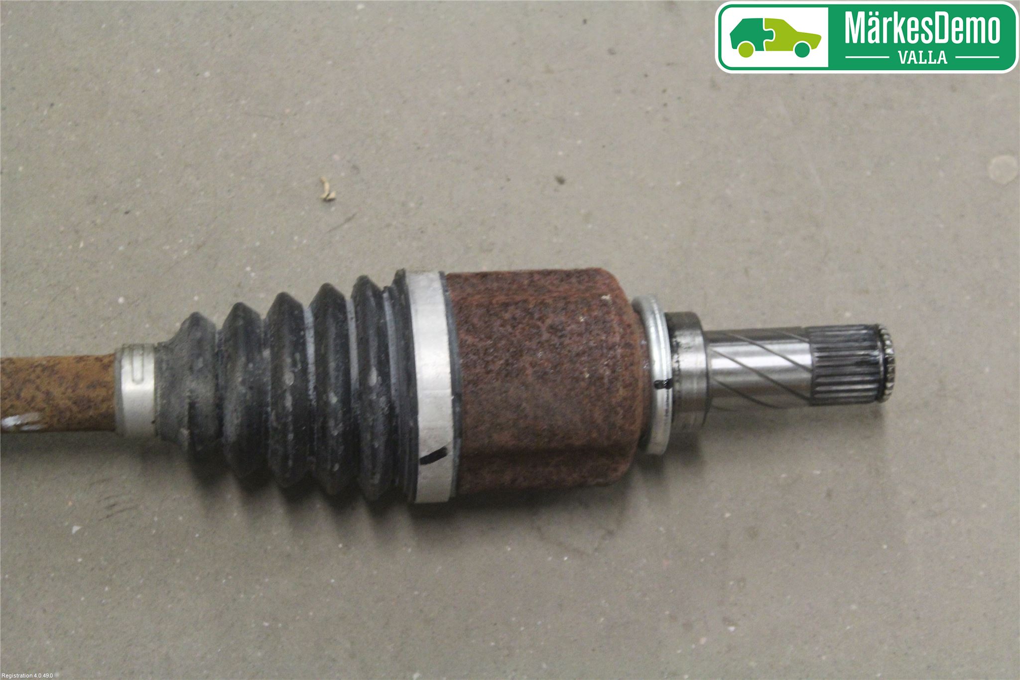 Renault CLIO IV 12-16 Drivaxel Fram Vänster