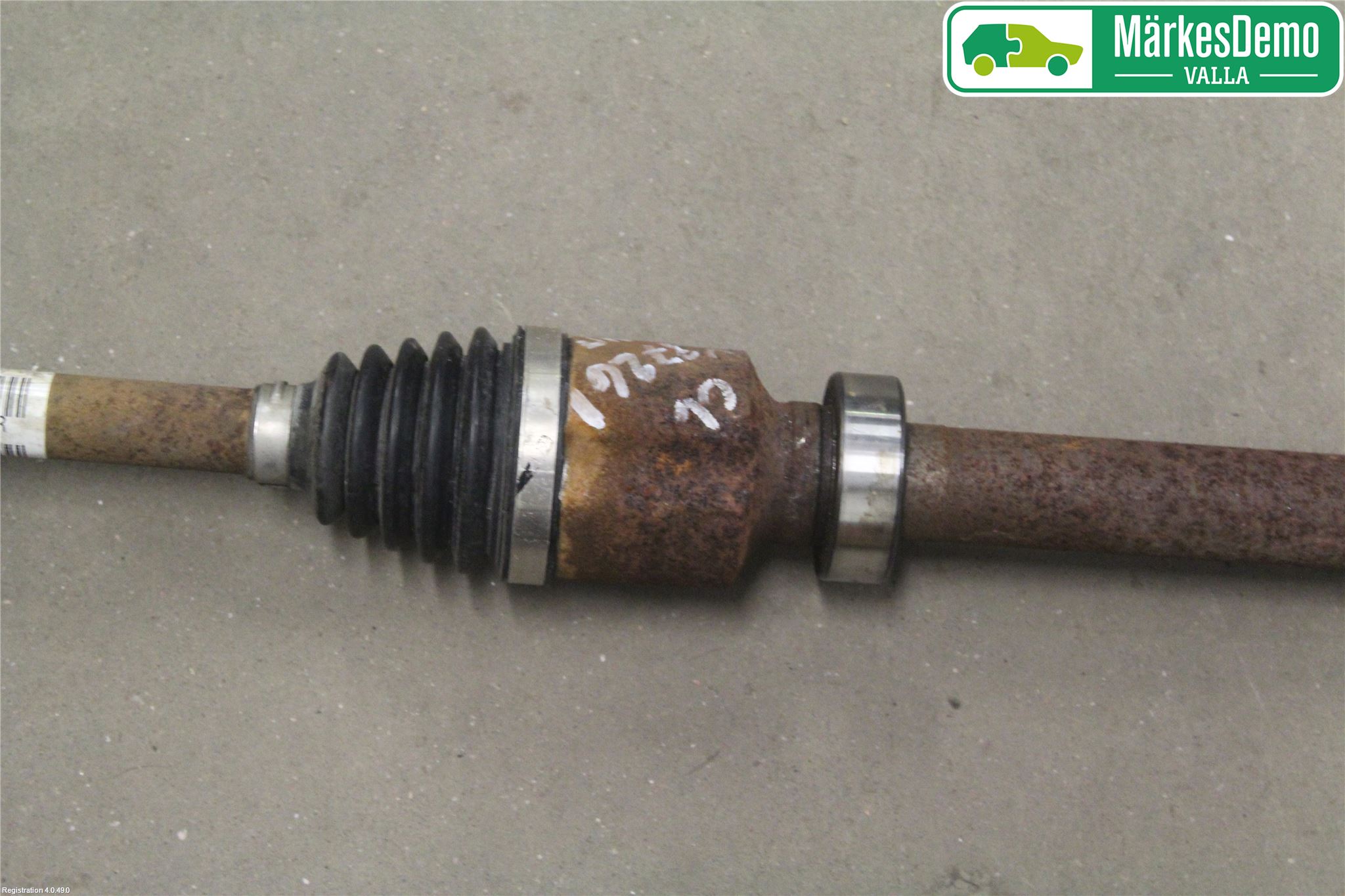 Renault CLIO IV 12-16 Drivaxel Fram Höger