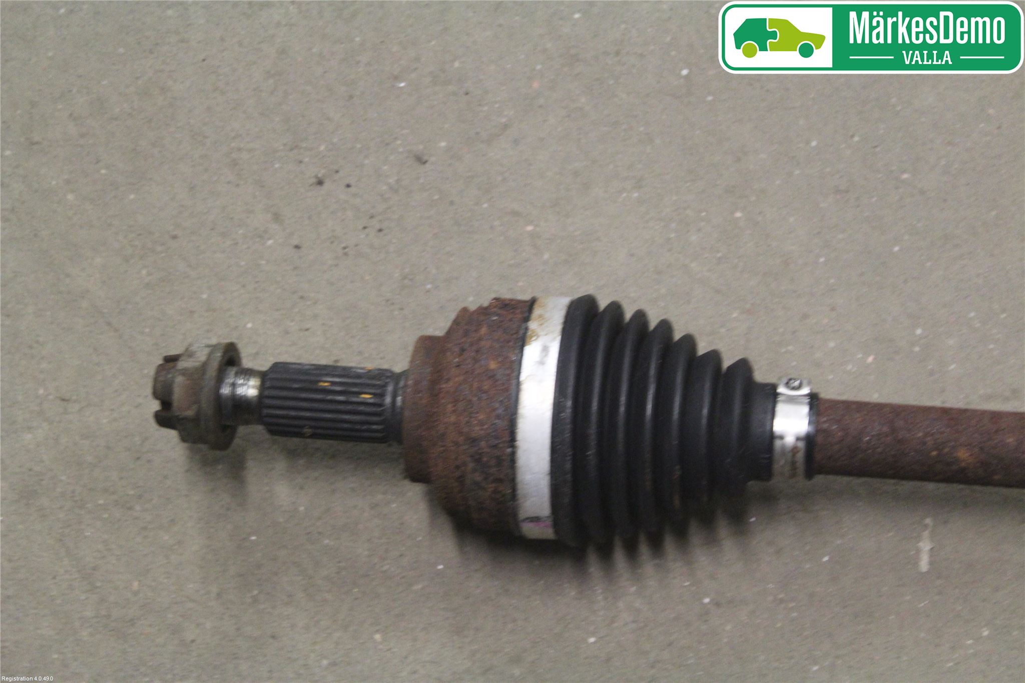 Renault CLIO IV 12-16 Drivaxel Fram Vänster