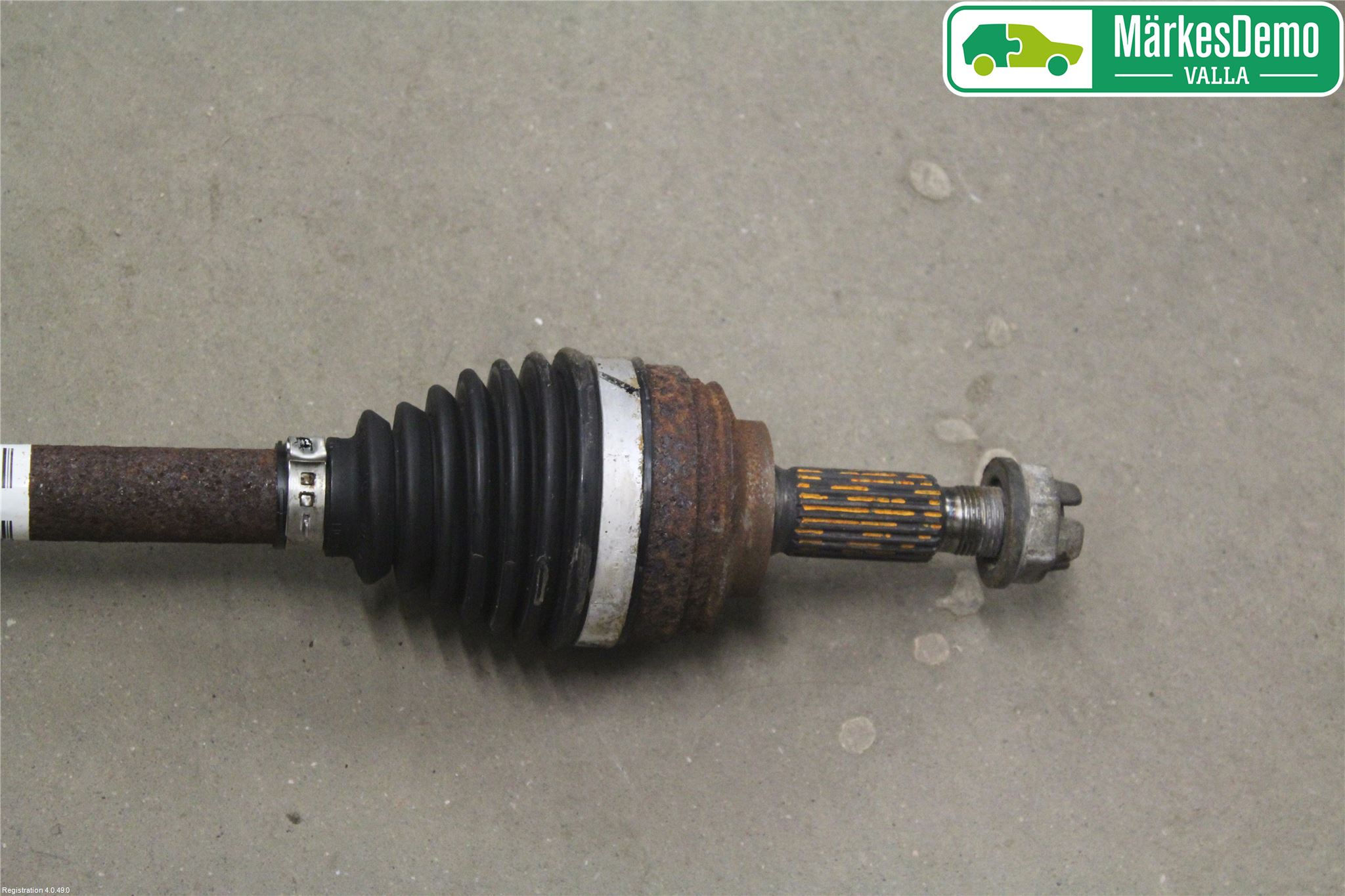Renault CLIO IV 12-16 Drivaxel Fram Höger