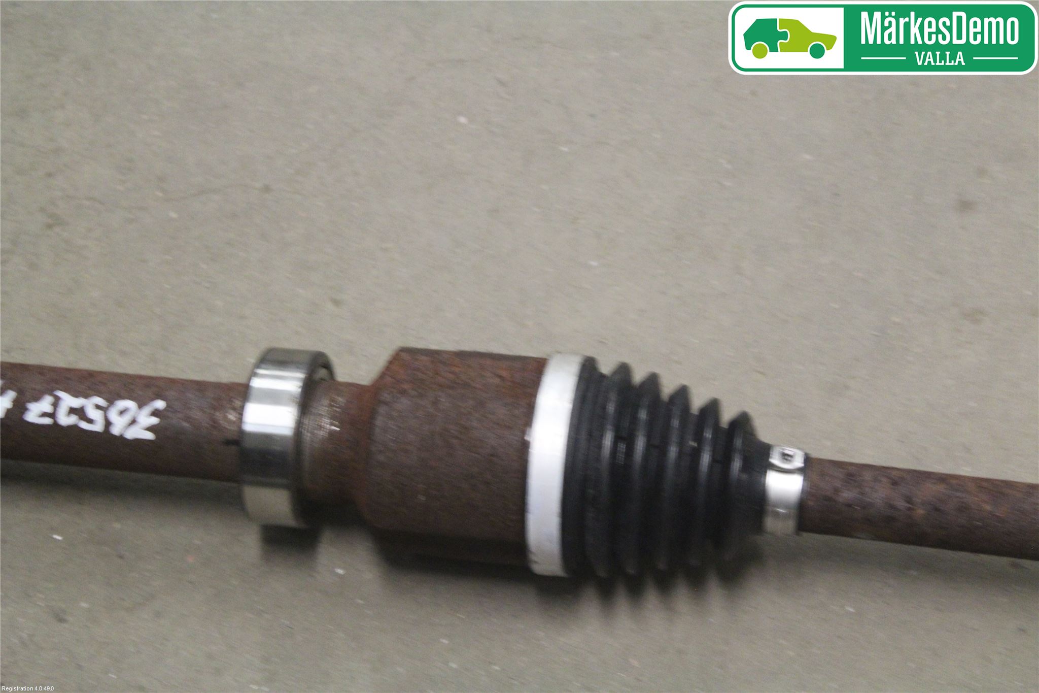 Renault CLIO IV 12-16 Drivaxel Fram Höger