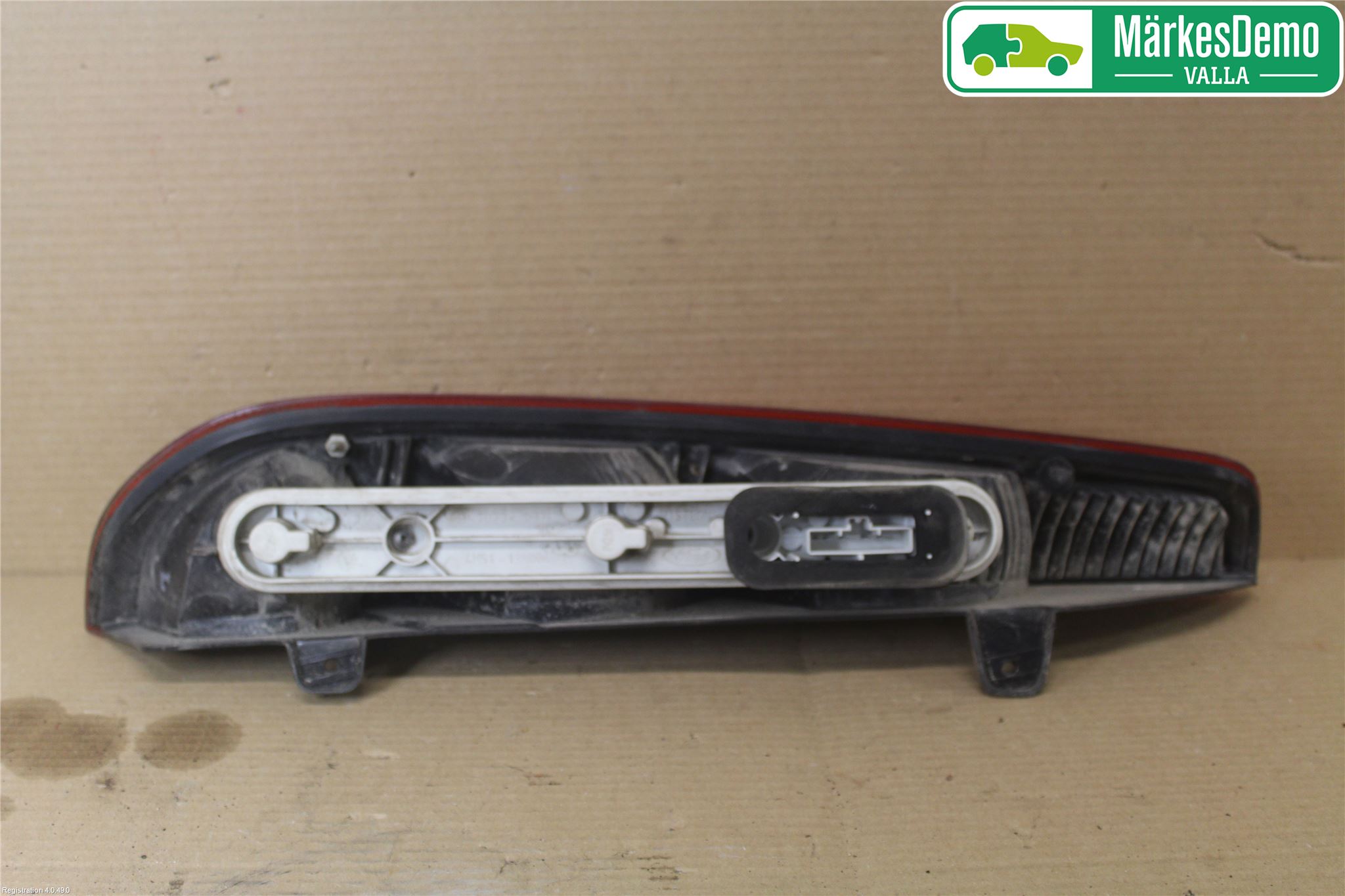 Ford FOCUS     04-07 Bakljus Höger