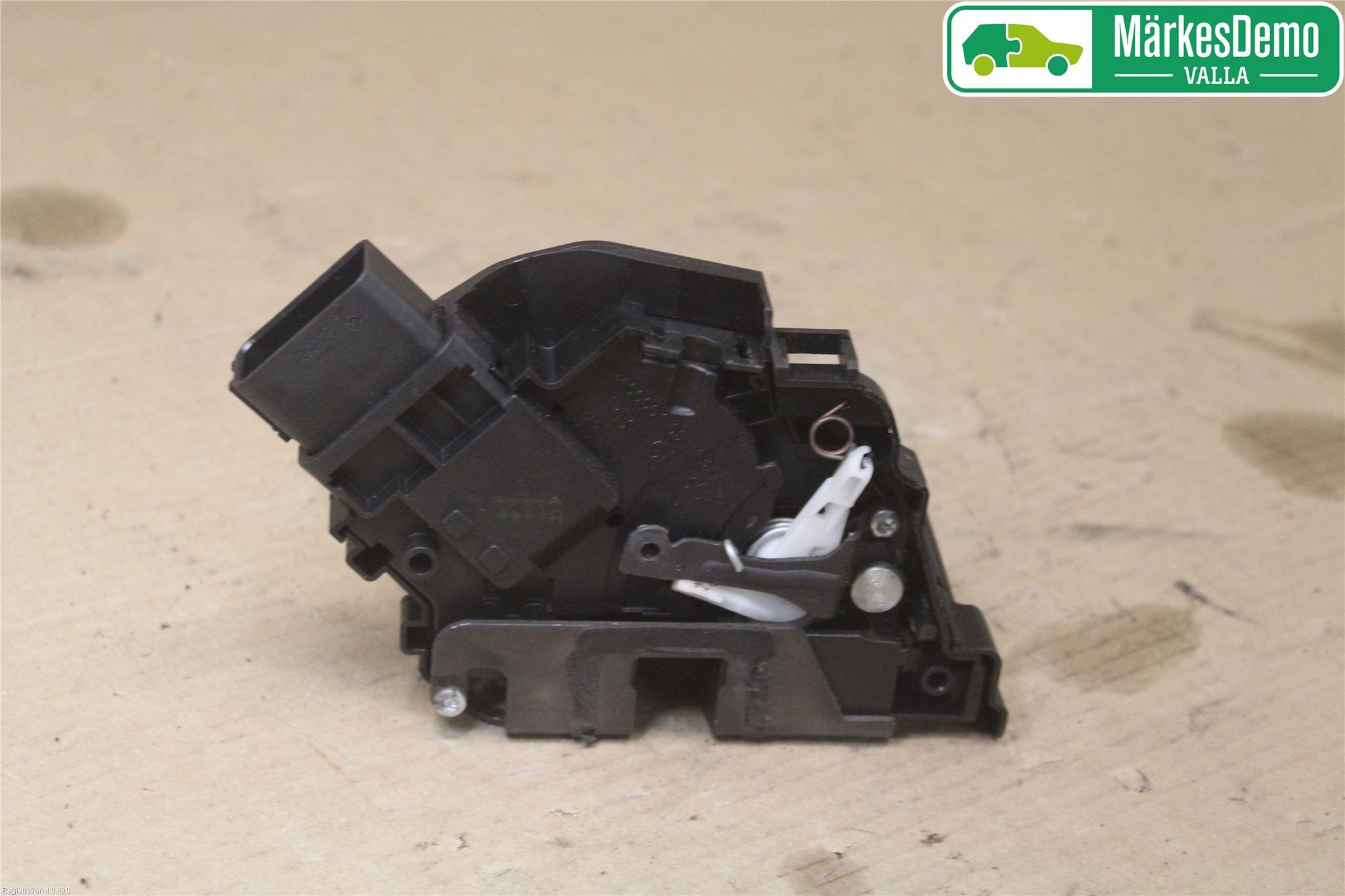 Ford FOCUS 08-11 Låskista-Dörrlås