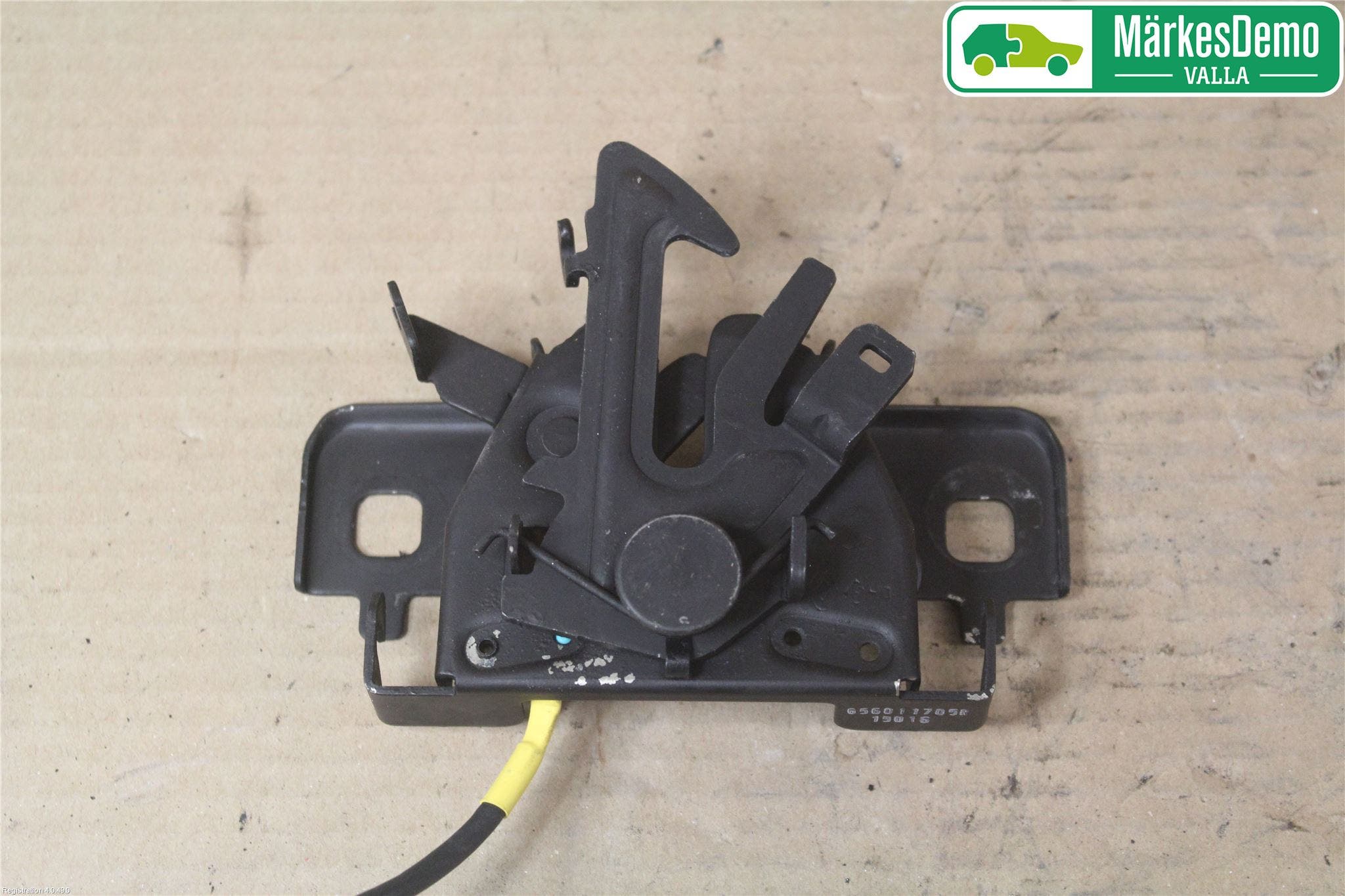 Renault CLIO IV 12-16 Huvlås