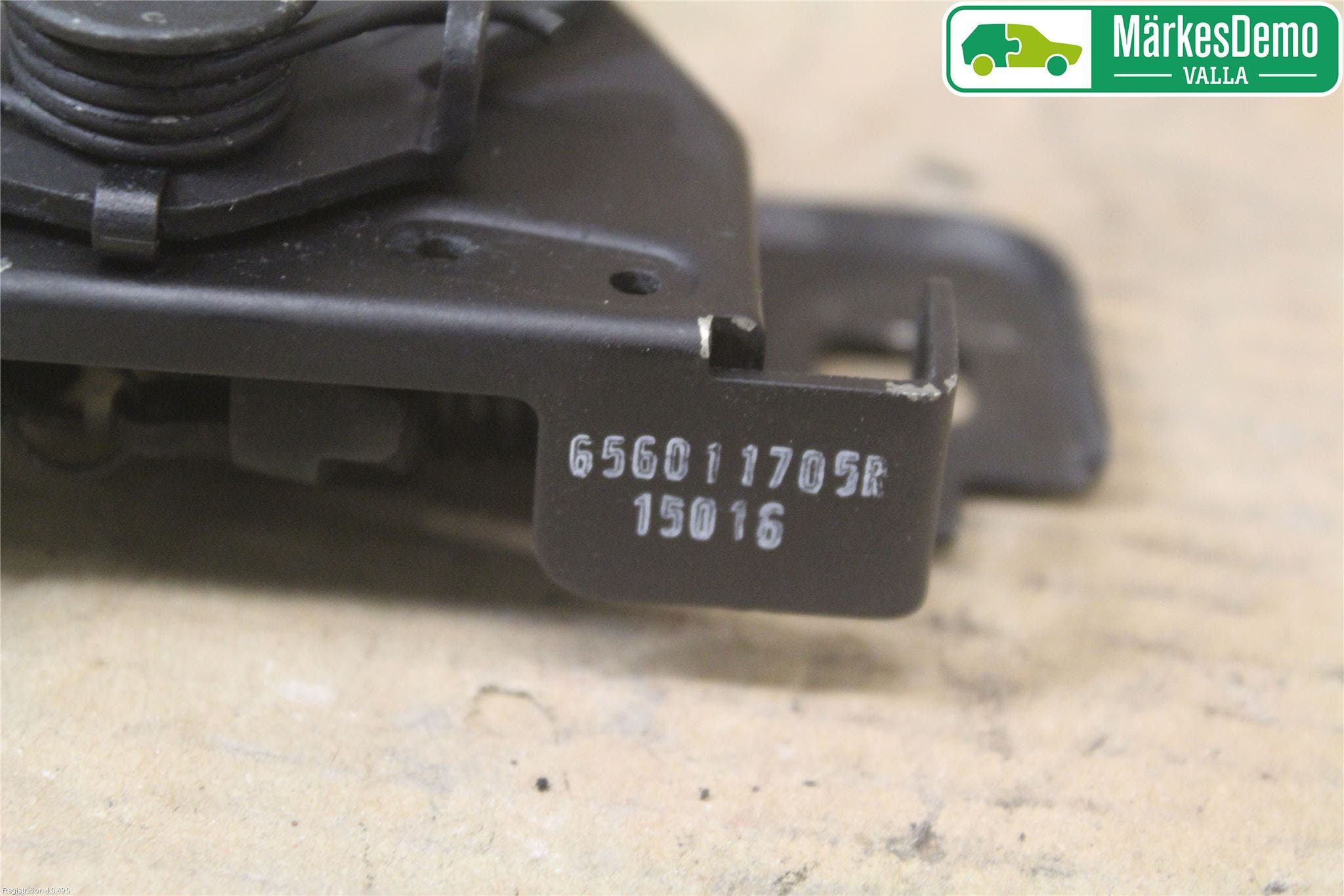 Renault CLIO IV 12-16 Huvlås